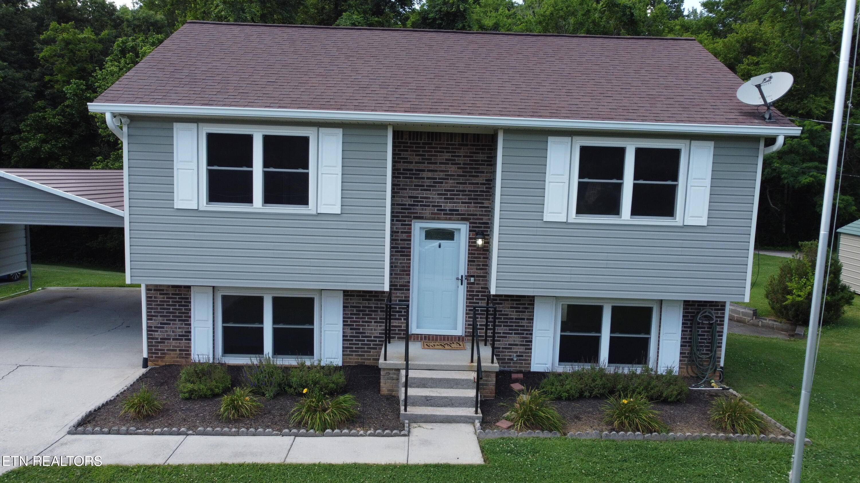 Knoxville, TN 37920,129 Longvale DR