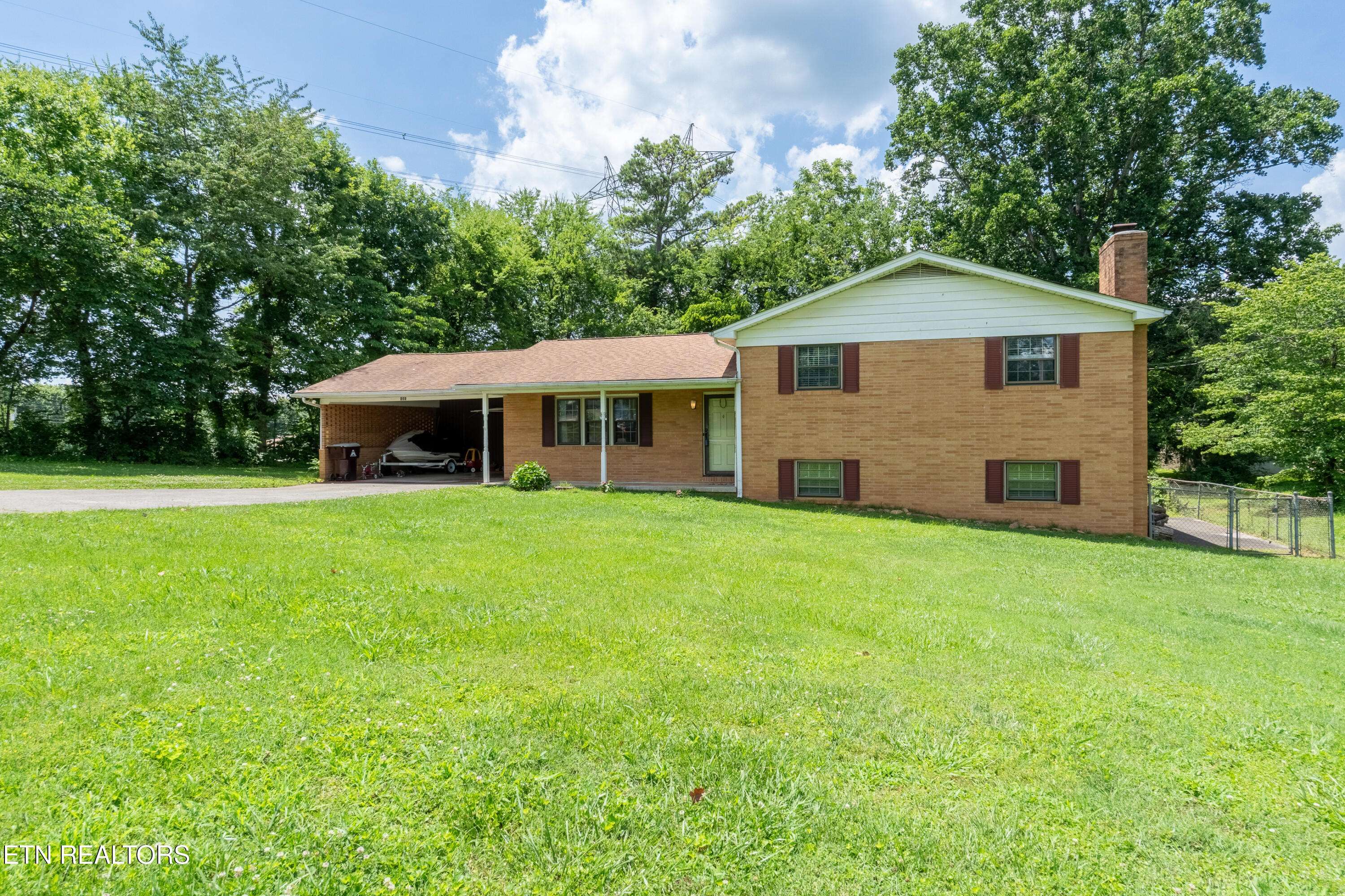 Alcoa, TN 37701,898 Cunningham St