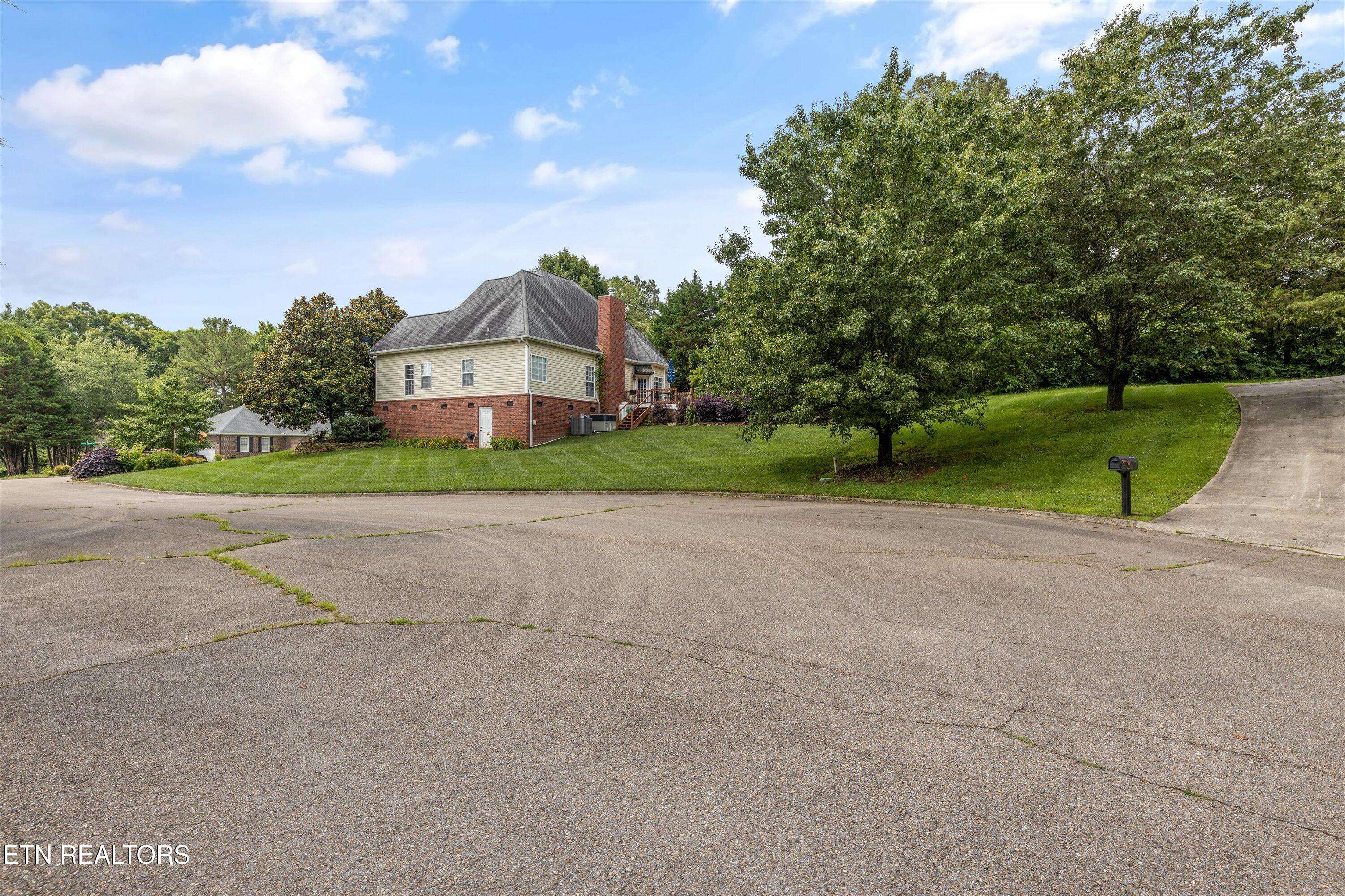 Knoxville, TN 37938,8014 Fieldstone Rd