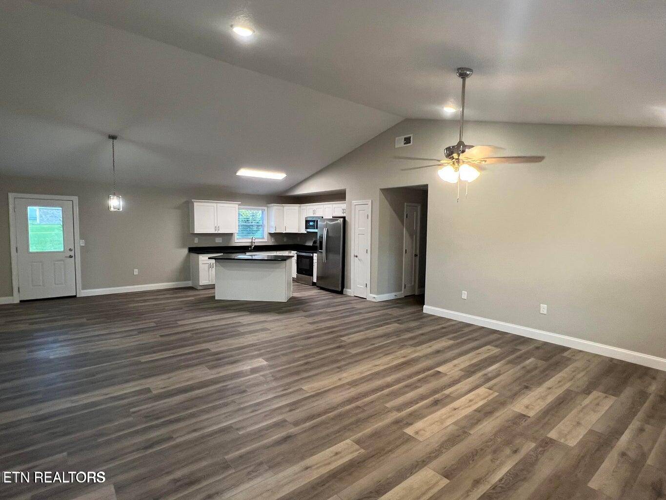Crossville, TN 38555,453 Hinch Mountain View Rd