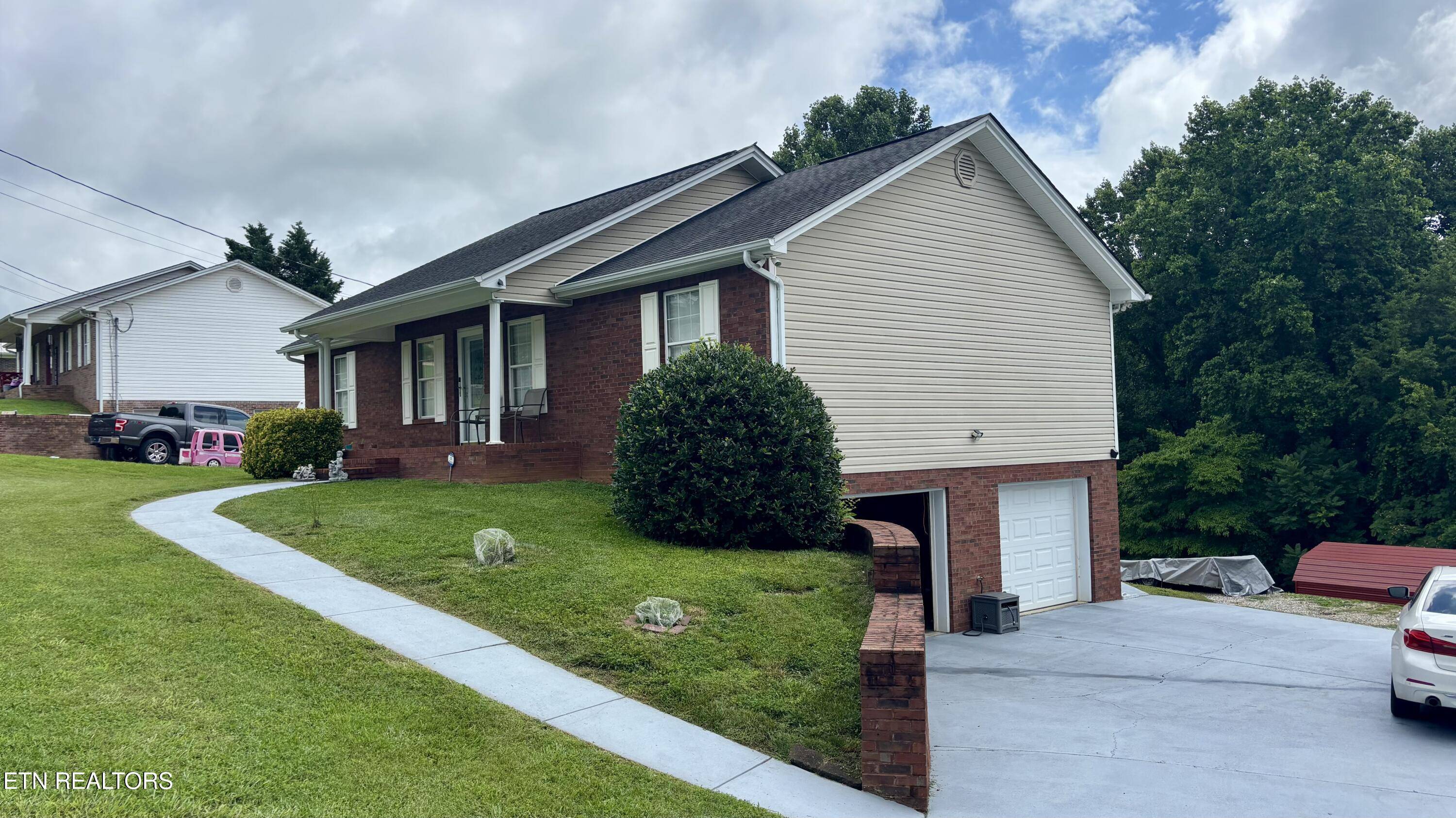 Talbott, TN 37877,680 Ronald DR