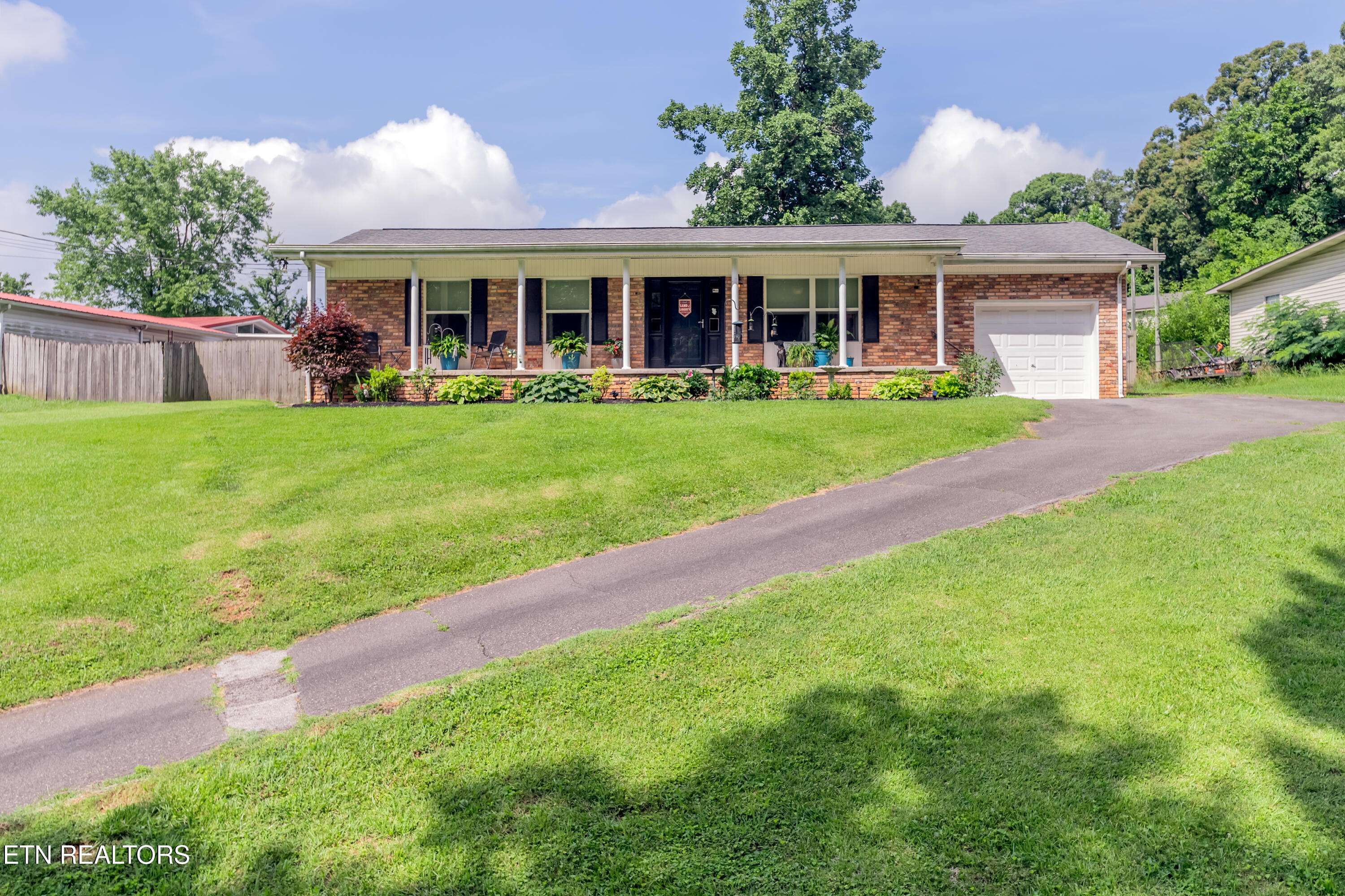 Knoxville, TN 37917,3224 Culpepper Rd