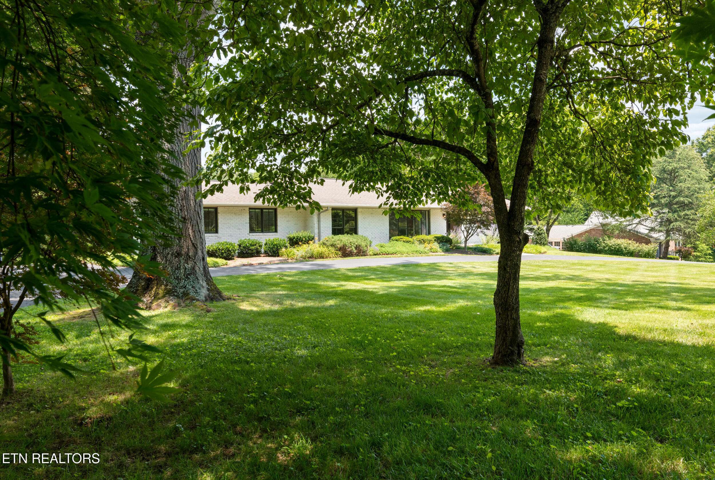 Knoxville, TN 37919,5413 Riverbend DR