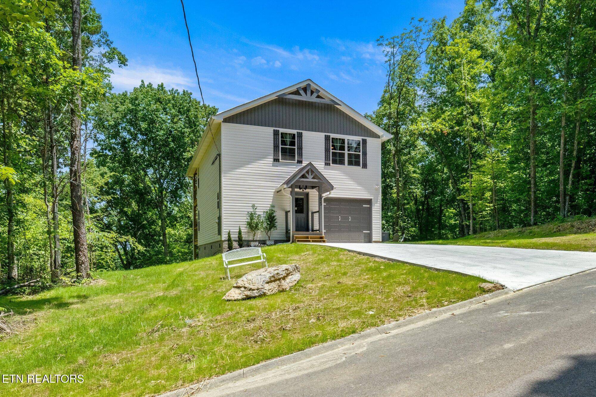 Sevierville, TN 37876,1023 Boardly Hills blvd