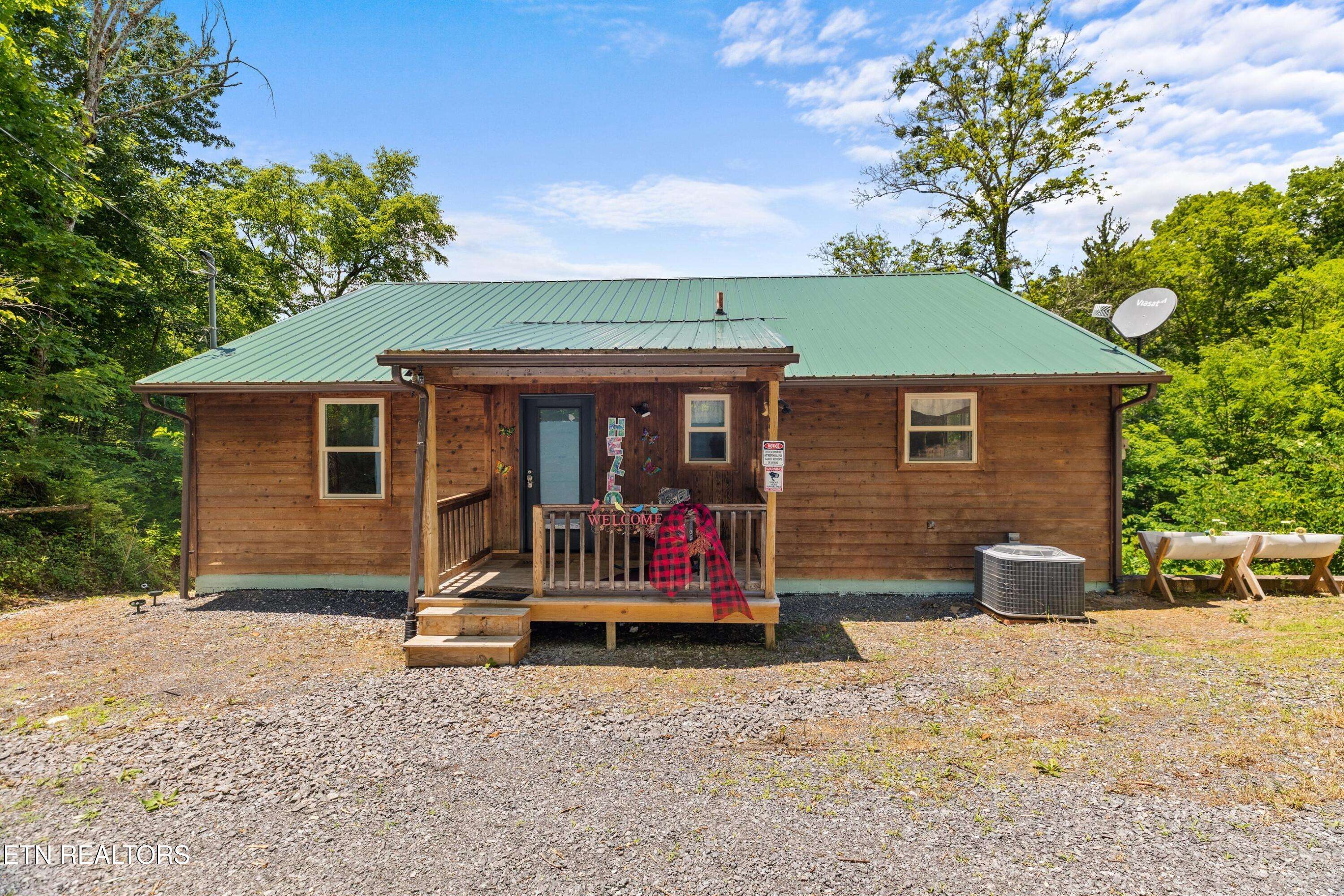 Dandridge, TN 37725,2759 Wildwood Rd