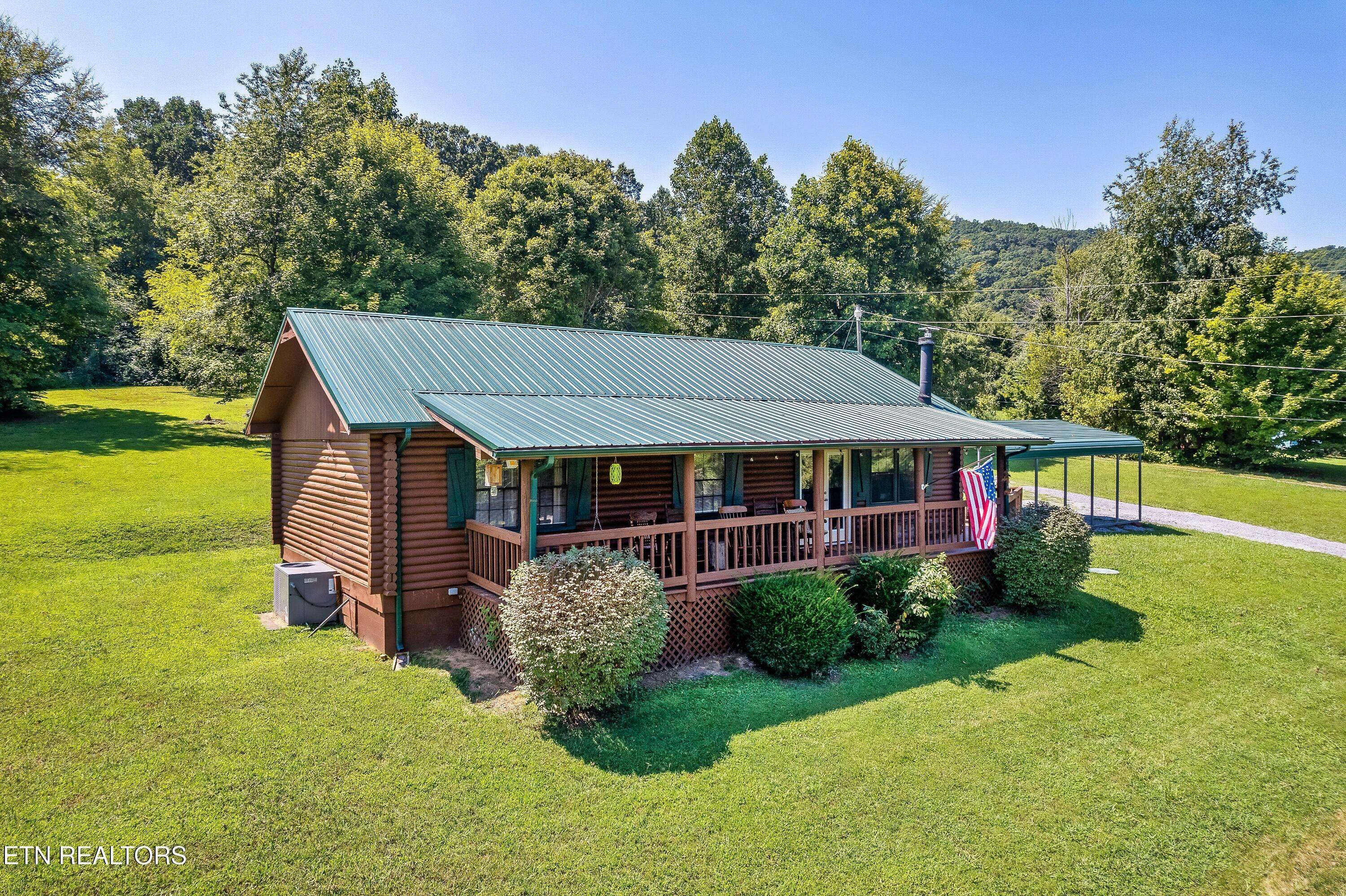 Sevierville, TN 37876,509 Thomas Loop Rd