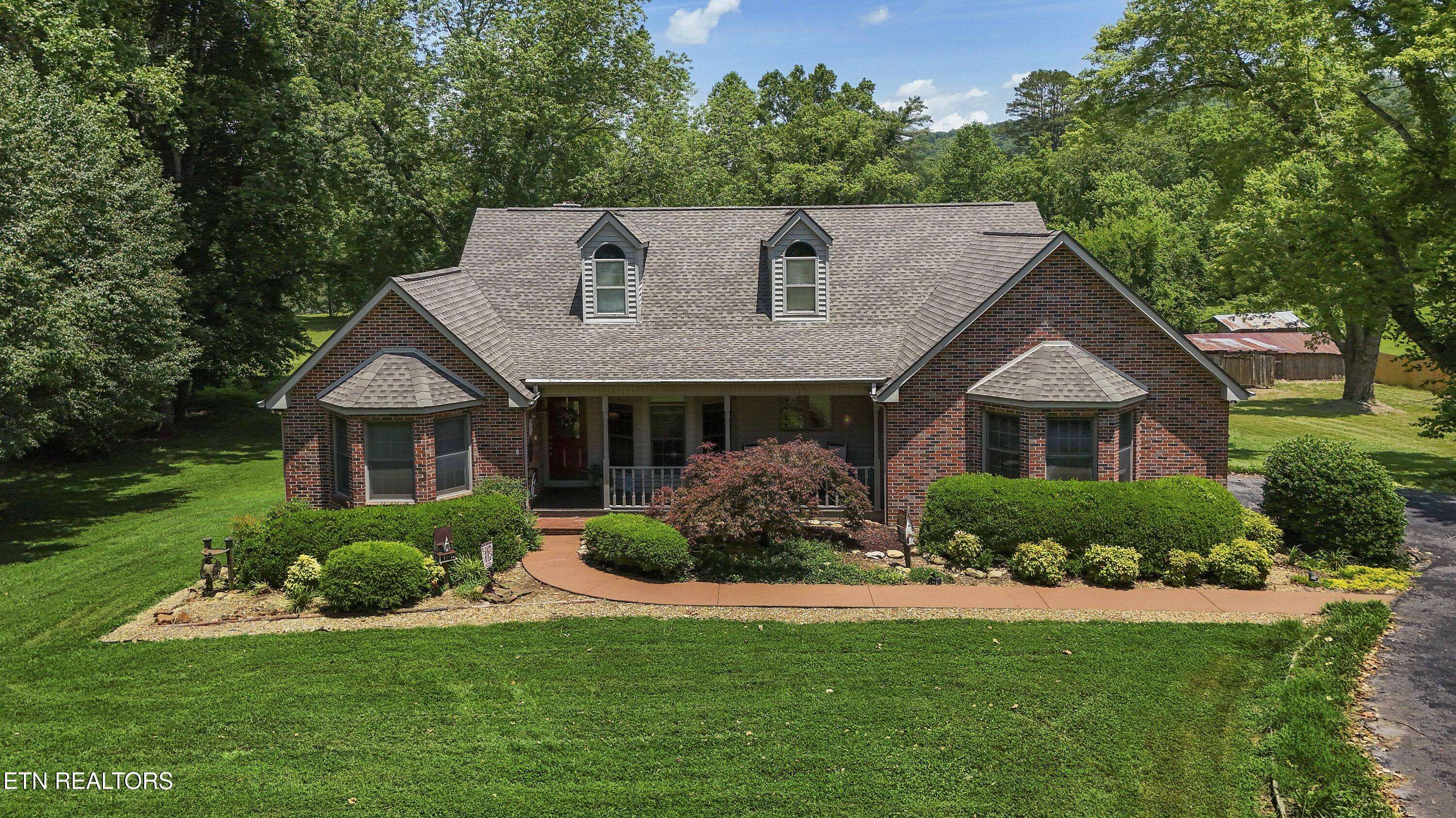 Harriman, TN 37748,302 Lake St