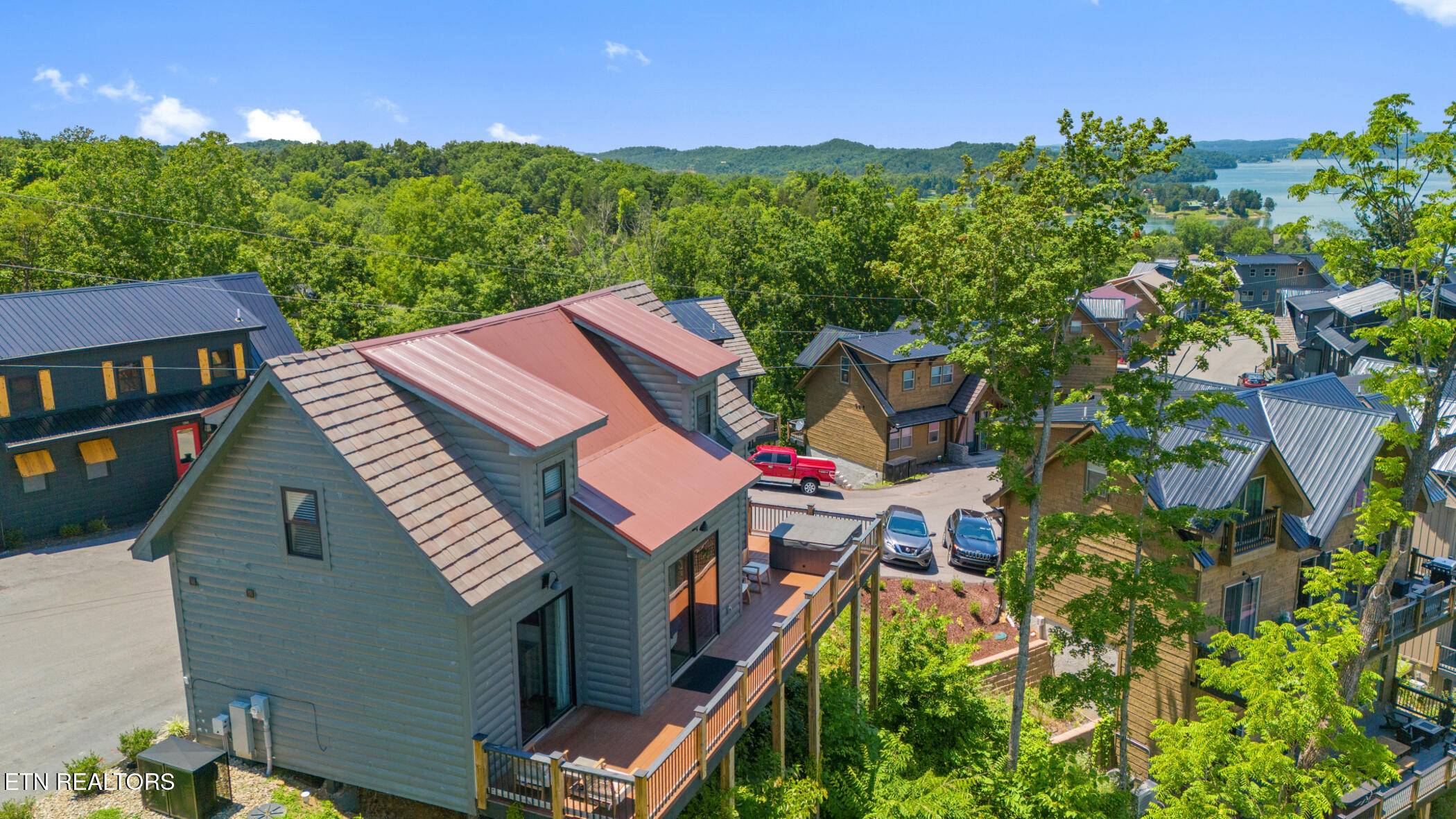 Sevierville, TN 37876,1371 Lake Haven WAY