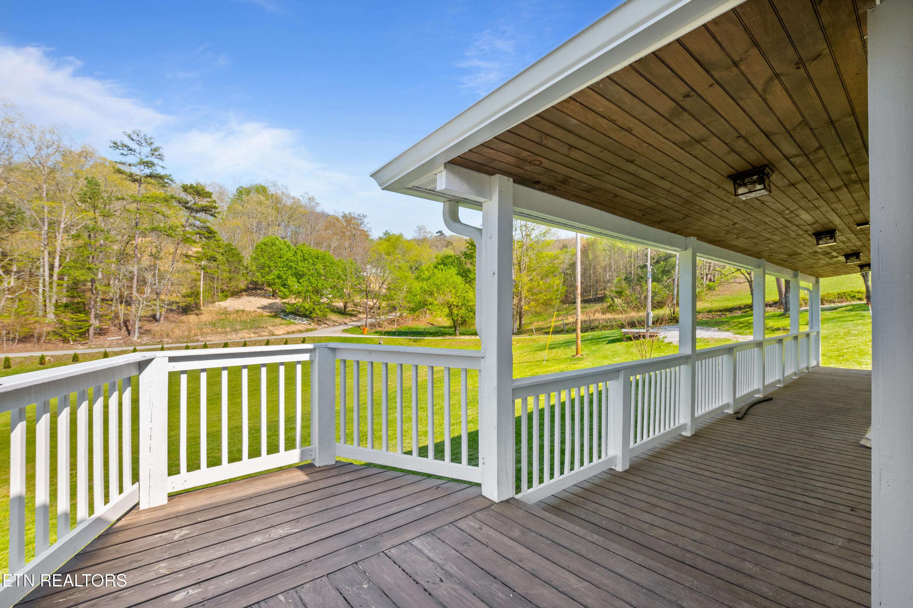 Lafollette, TN 37766,234 Mac Ivey LN