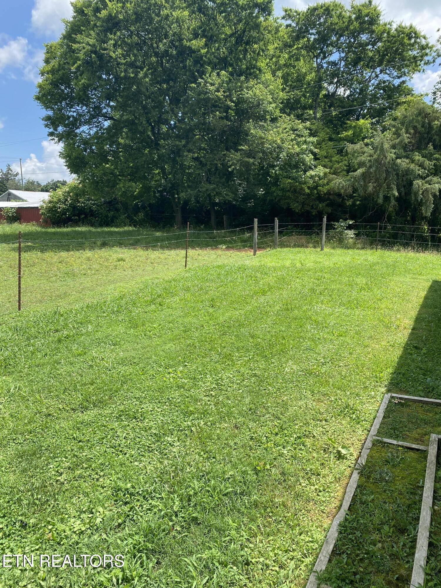 Strawberry Plains, TN 37871,609 Carter School Rd