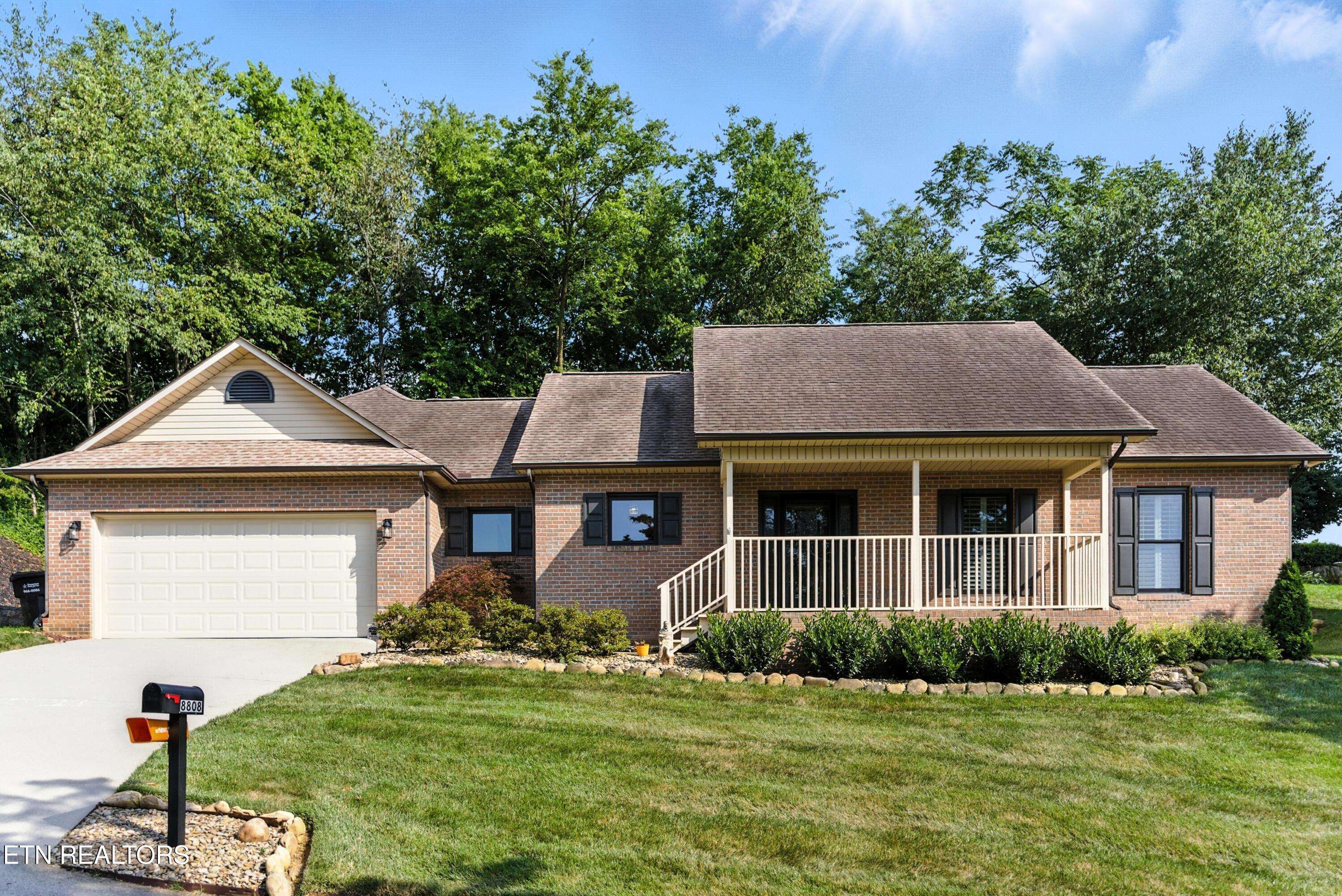 Knoxville, TN 37923,8808 Cedar Springs LN