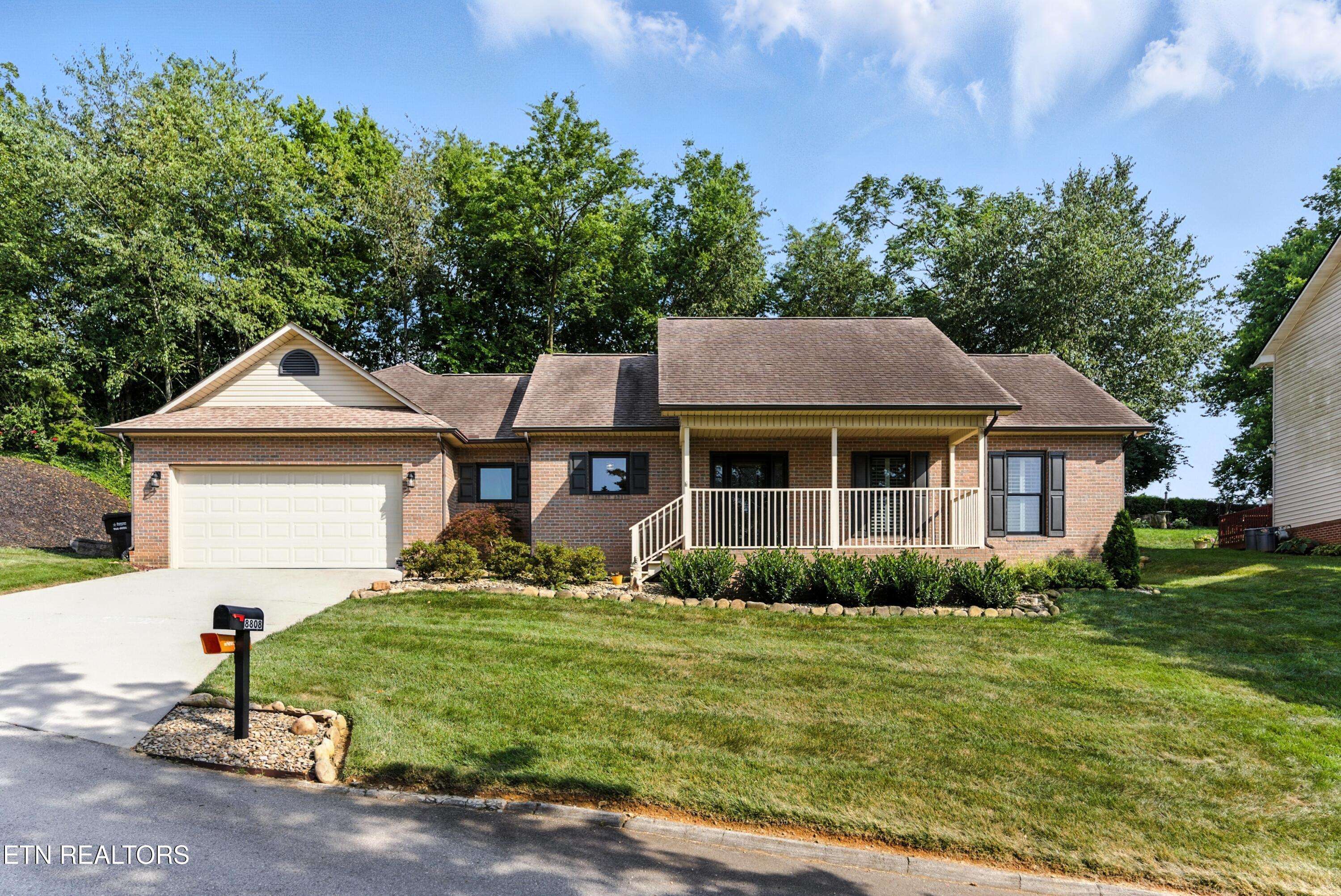 Knoxville, TN 37923,8808 Cedar Springs LN