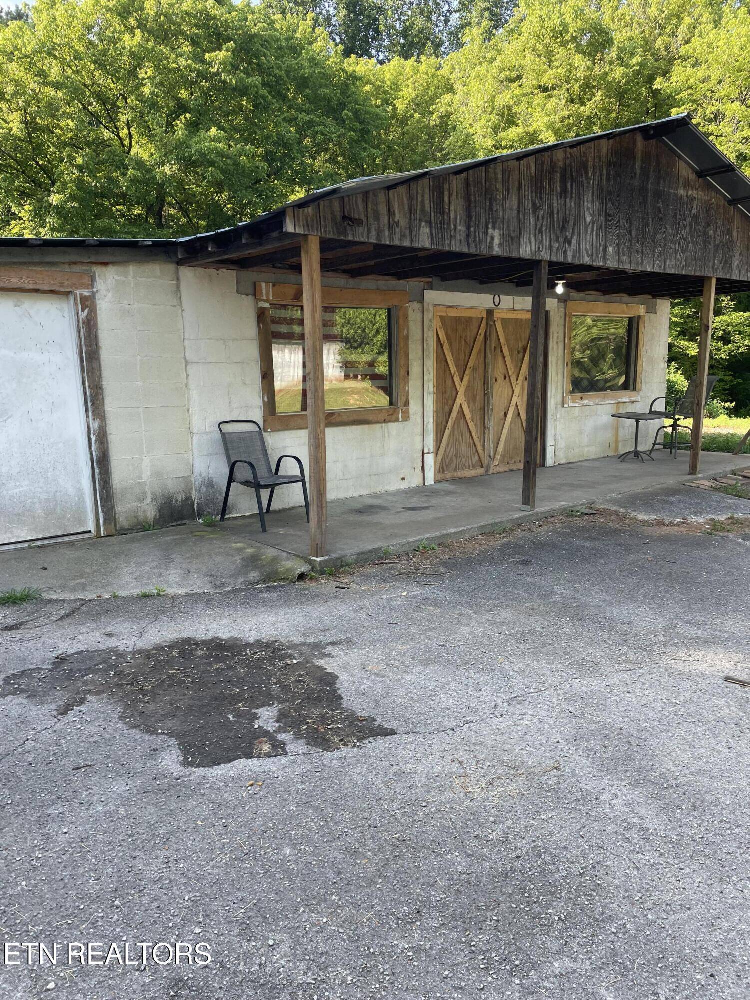 Tellico Plains, TN 37385,1503 Reliance Rd