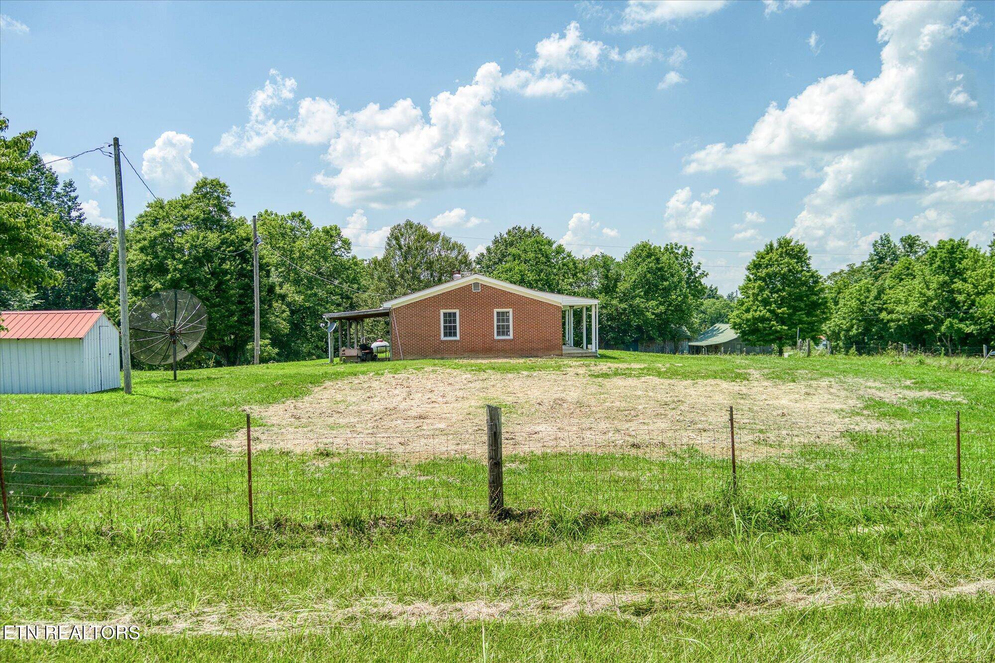 Hilham, TN 38568,2876 Baptist Ridge Rd
