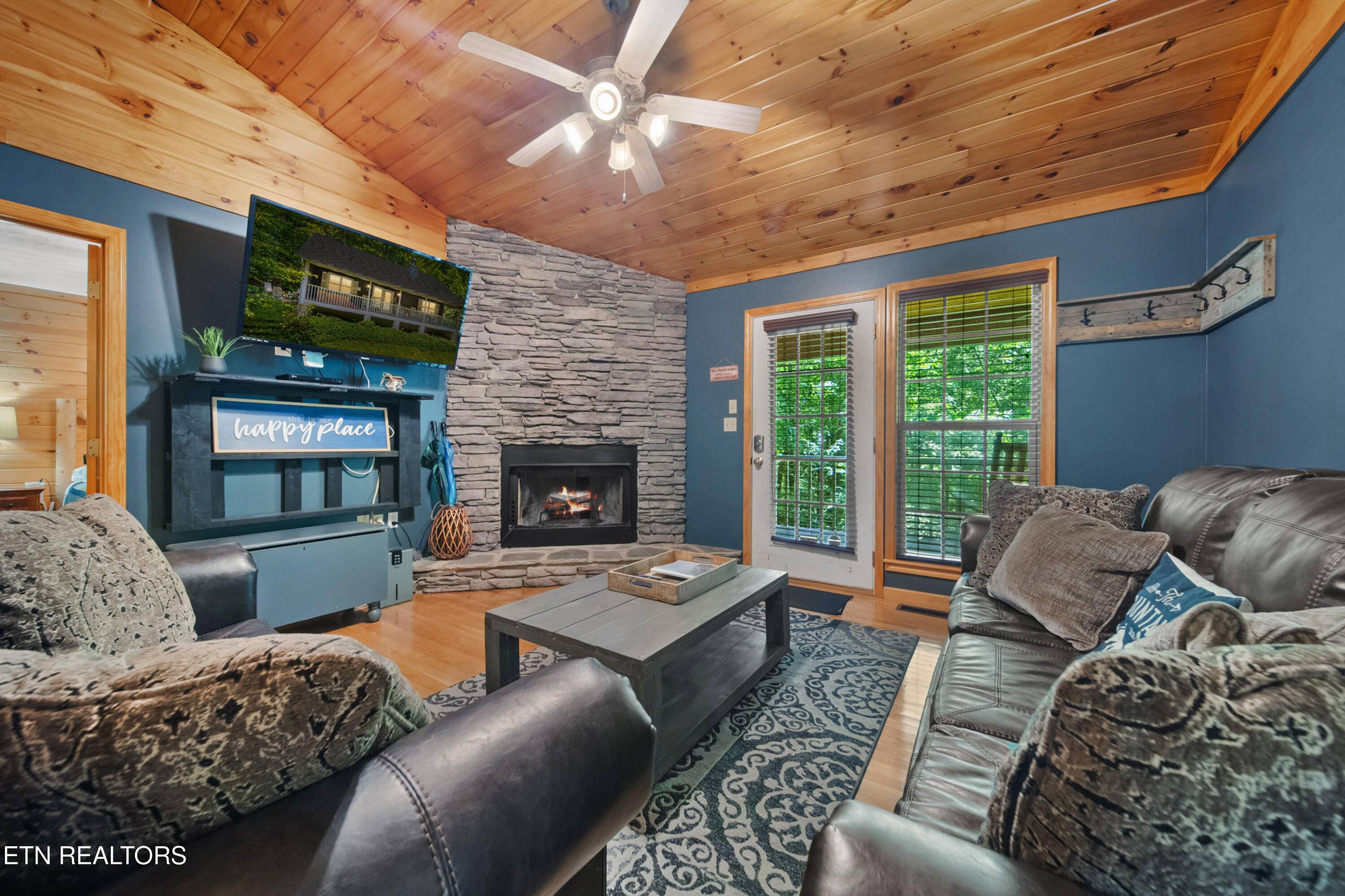 Sevierville, TN 37876,2203 Woodcock Tr