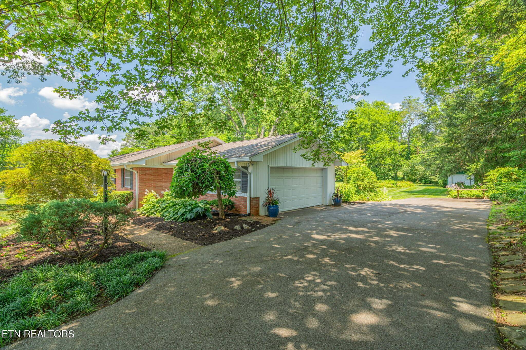 Knoxville, TN 37920,4105 Maloney Rd