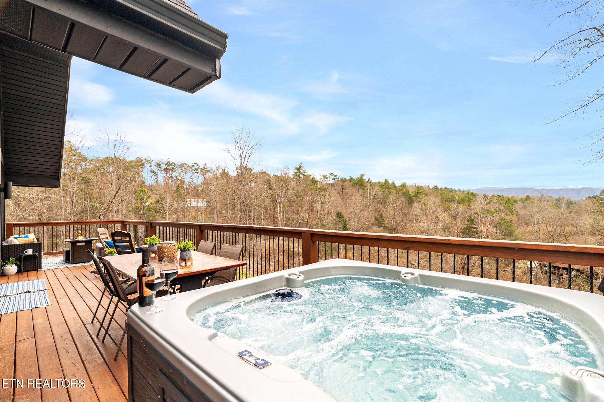 Sevierville, TN 37876,928 Ditney WAY