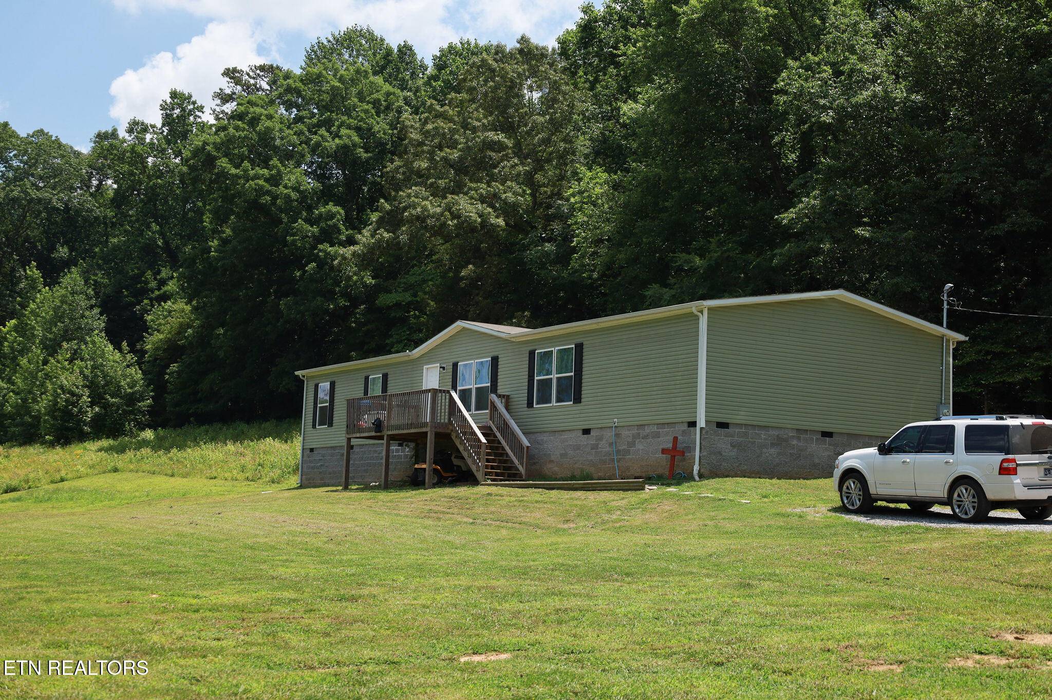 Loudon, TN 37774,2280 Interstate Ln