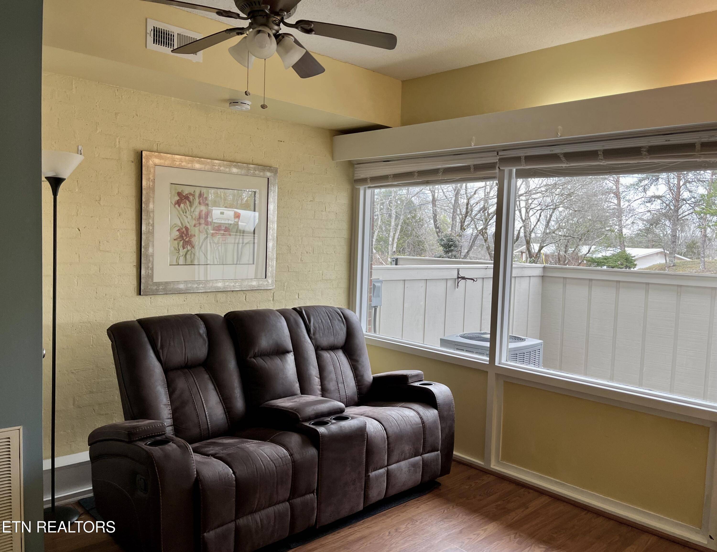 Pigeon Forge, TN 37863,2806 Suncrest Rd #APT 2
