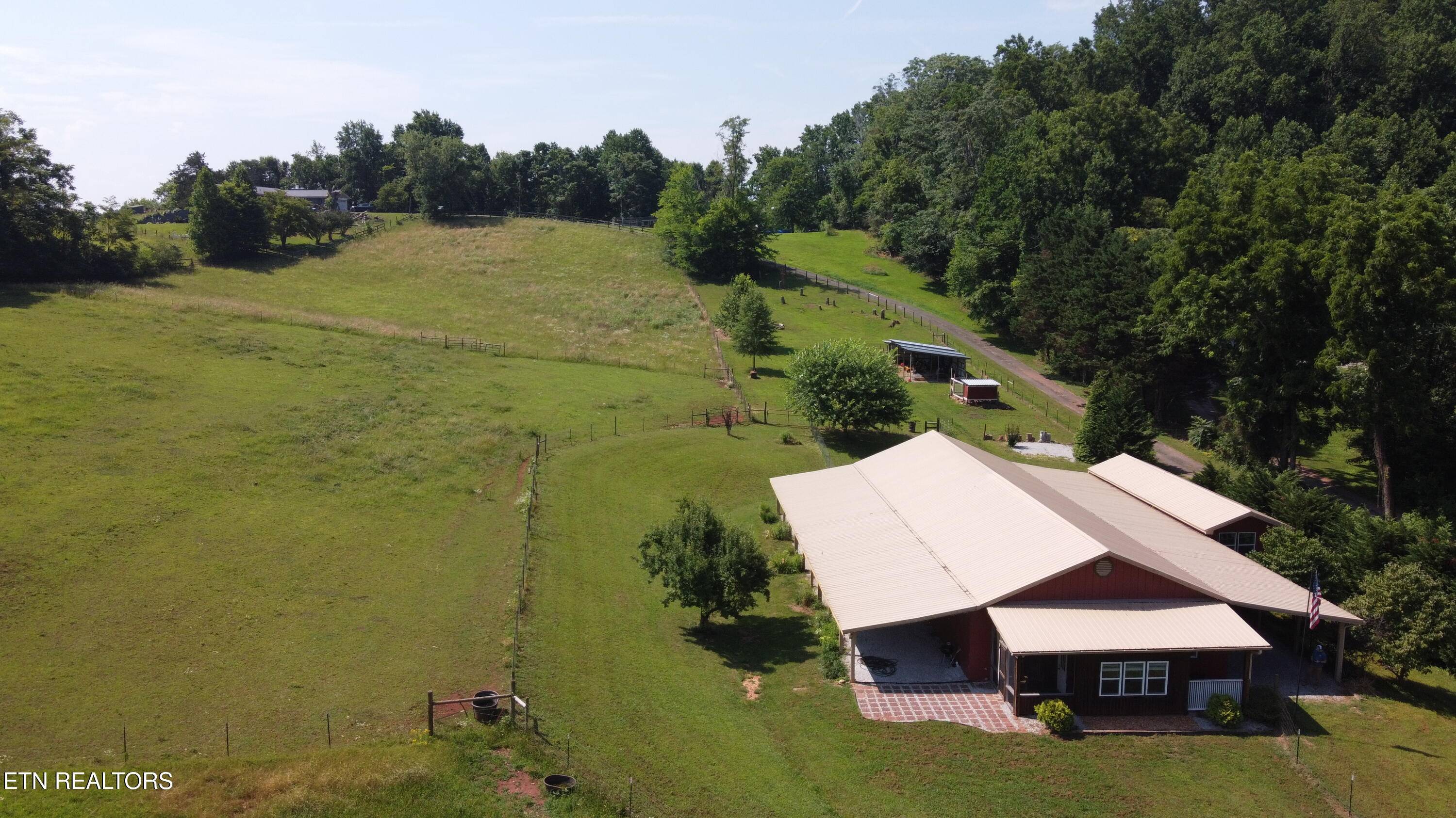 Madisonville, TN 37354,204 Knob Crossing
