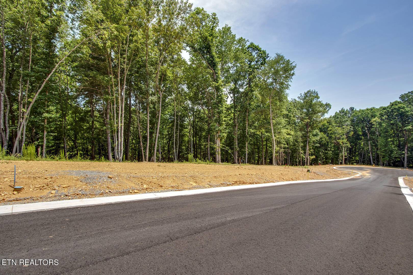 Loudon, TN 37774,325 Flip Flop WAY