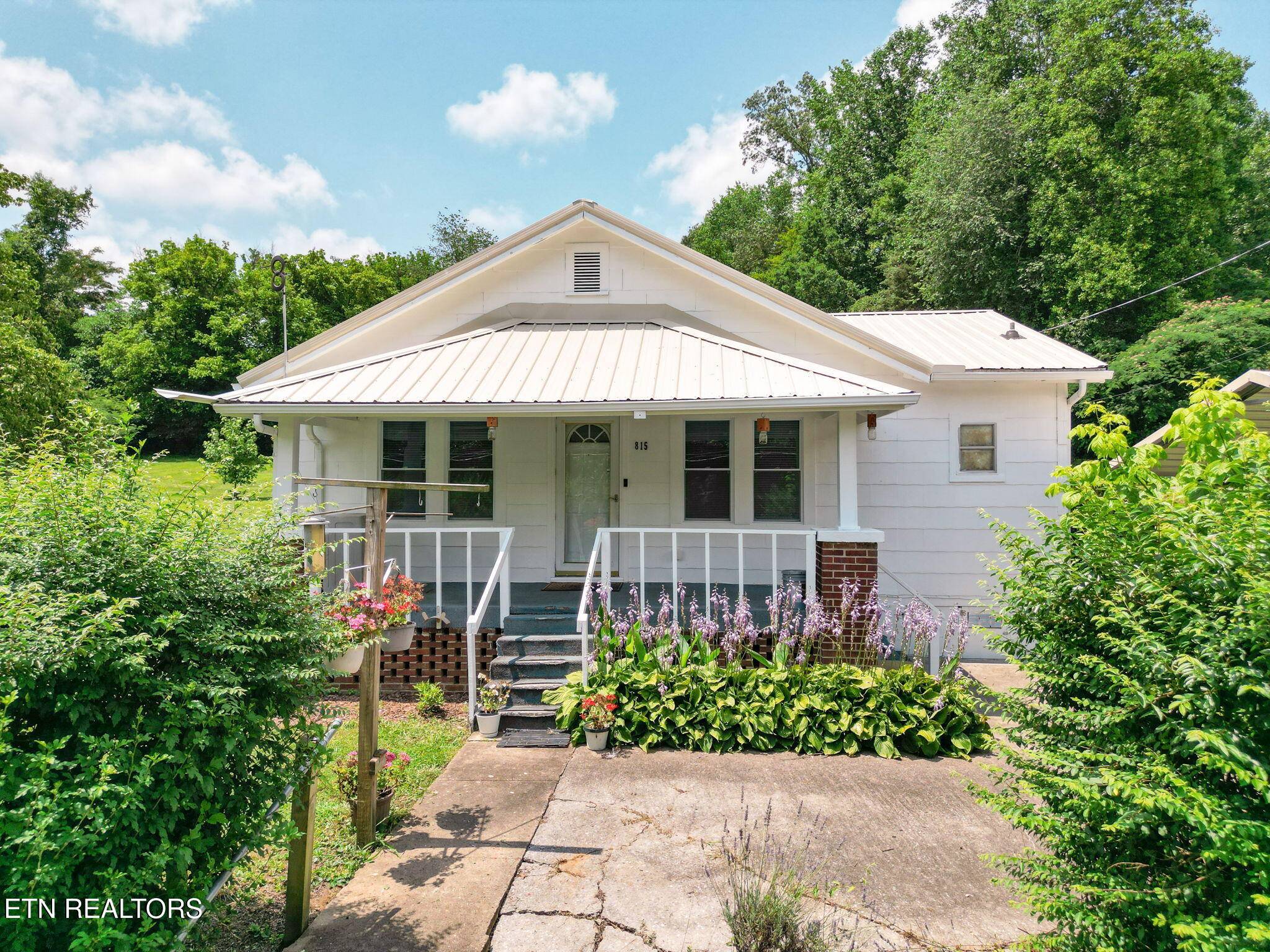 Oliver Springs, TN 37840,815 Kelly Rd