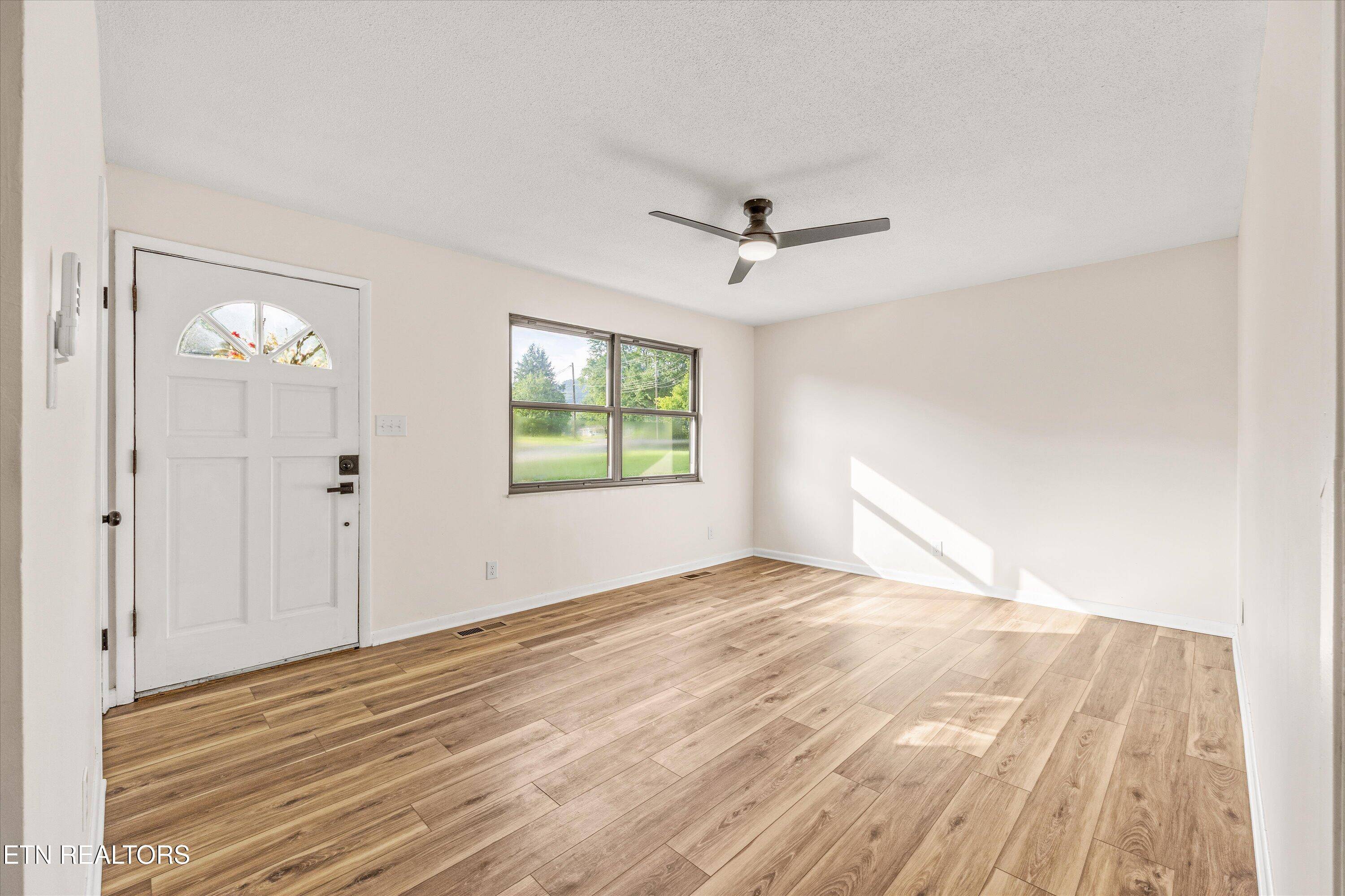 Knoxville, TN 37918,7221 Meadowbrook CIR