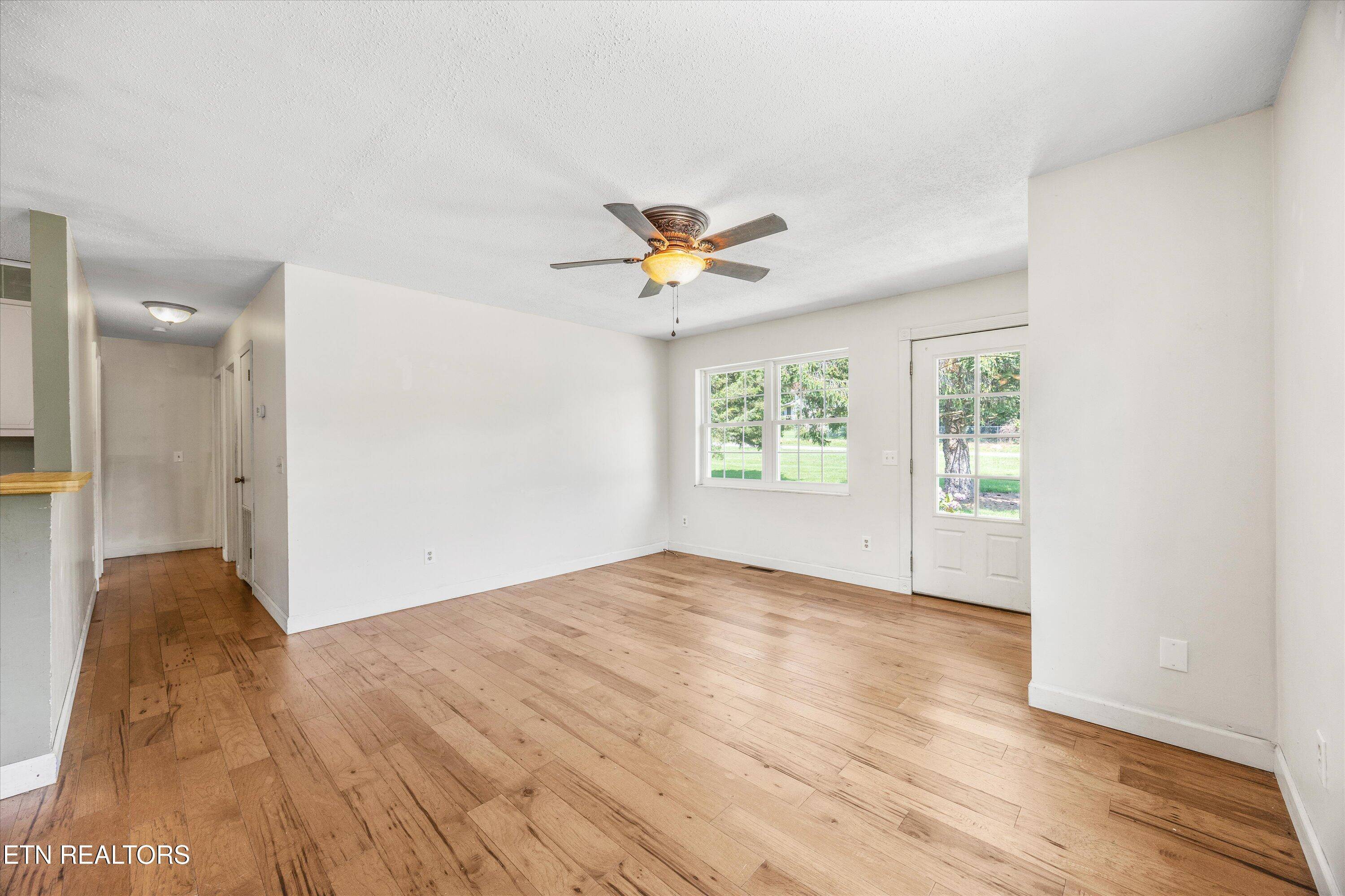 Sweetwater, TN 37874,303 Sunflower CIR