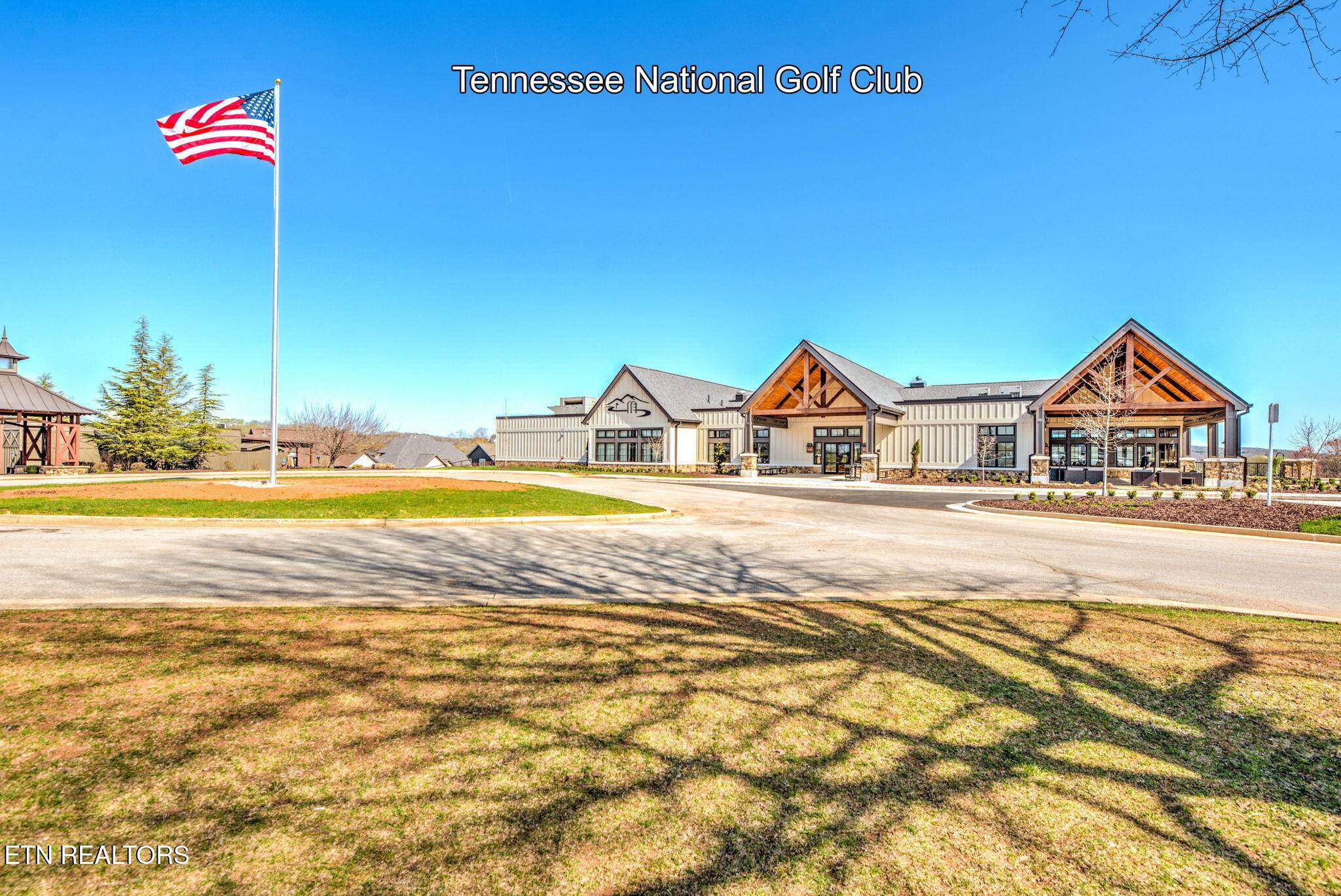 Loudon, TN 37774,695 Black Bear CIR