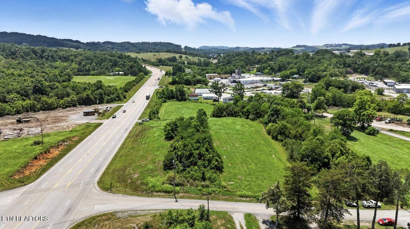 Tazewell, TN 37879,307 OLD KENTUCKY Rd