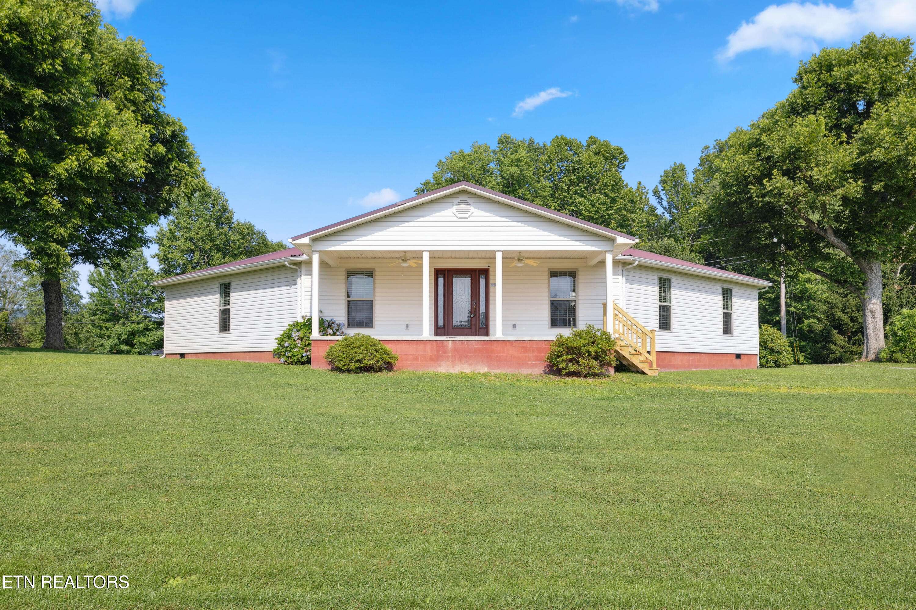Oliver Springs, TN 37840,278 Woods Rd