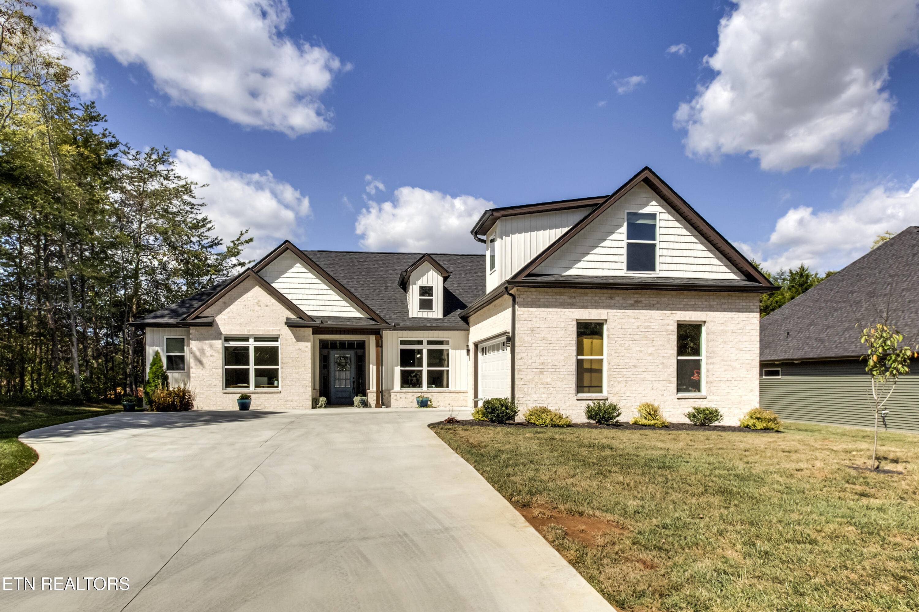 Loudon, TN 37774,267 Dudala Way