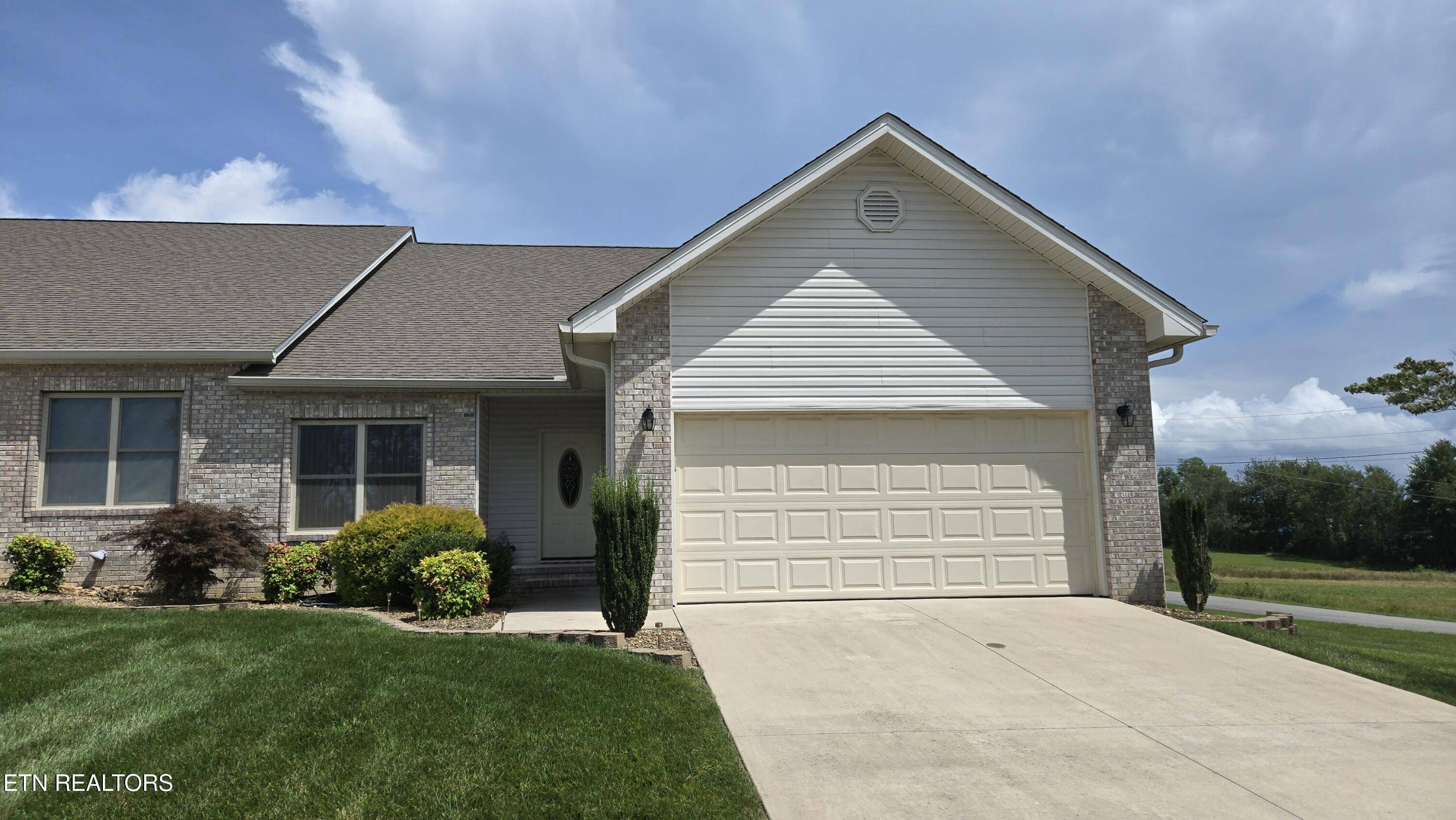 Crossville, TN 38571,292 Woodgate DR
