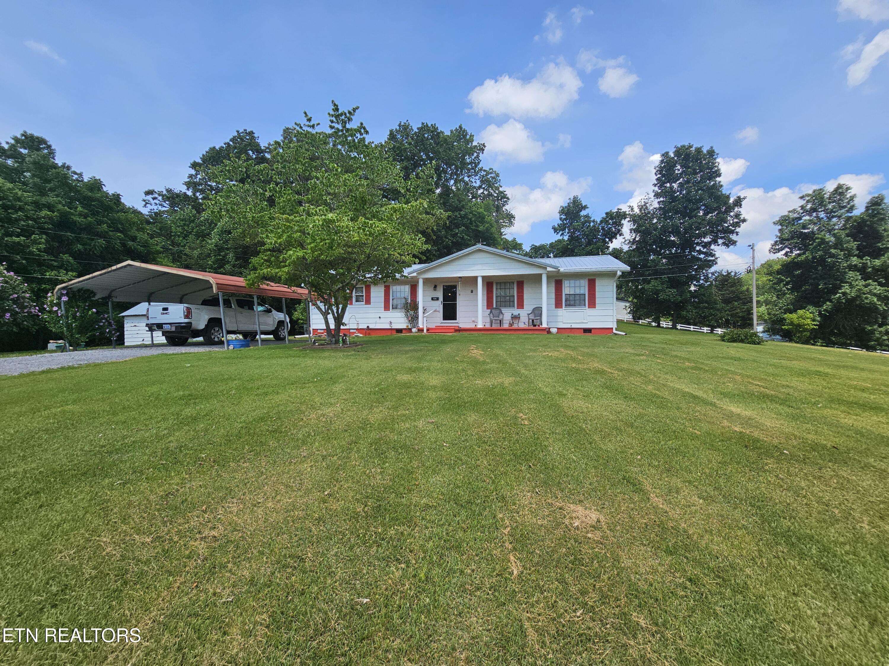 Pennington Gap, VA 24277,1106 Smyth Chapel Rd