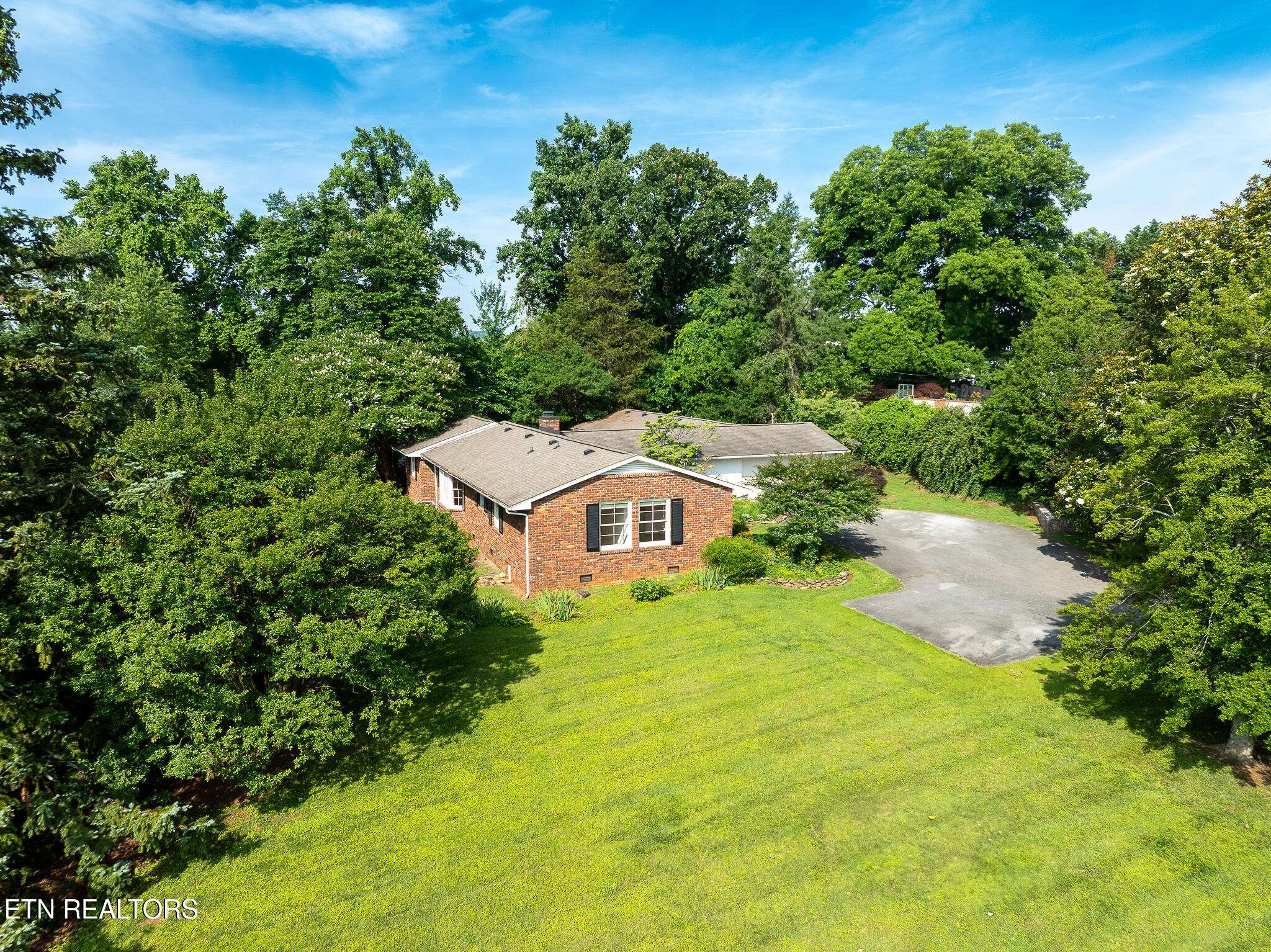 Knoxville, TN 37919,7102 Cheshire DR