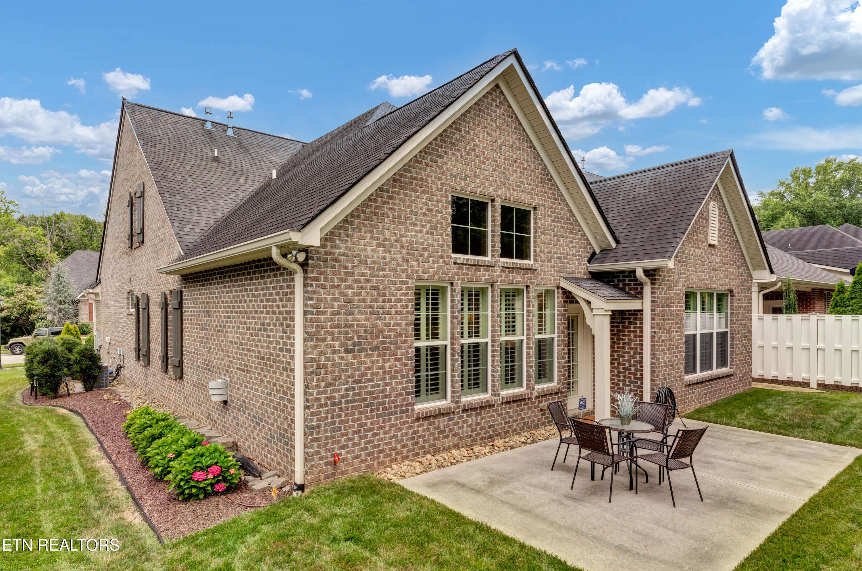 Knoxville, TN 37934,437 Chapel Grove LN