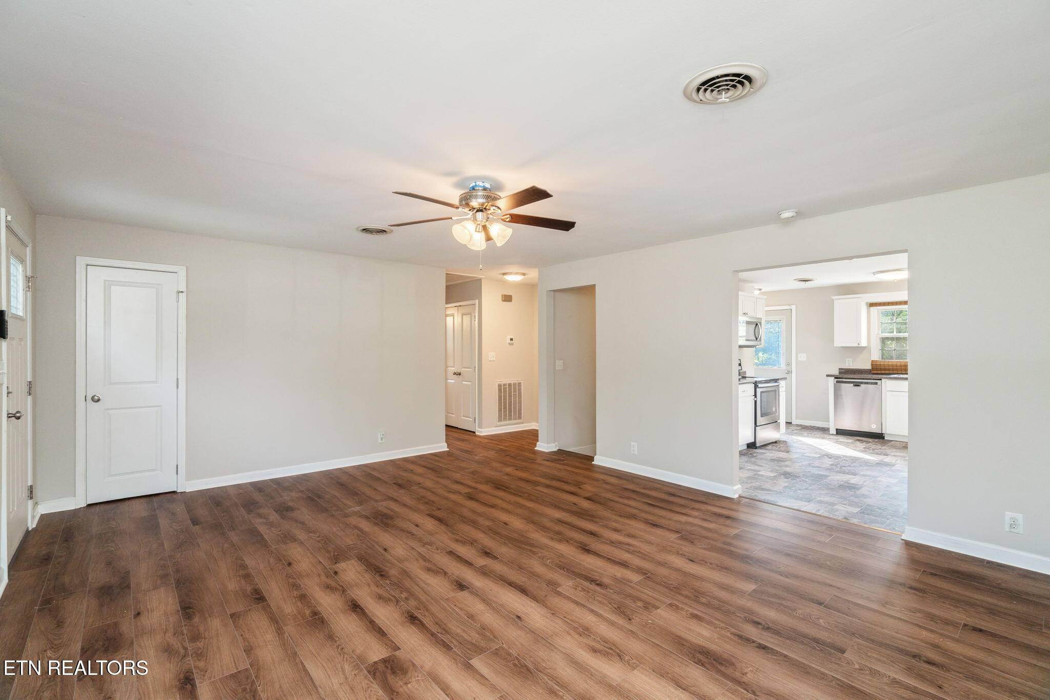 Knoxville, TN 37921,5014 Knoxwood DR