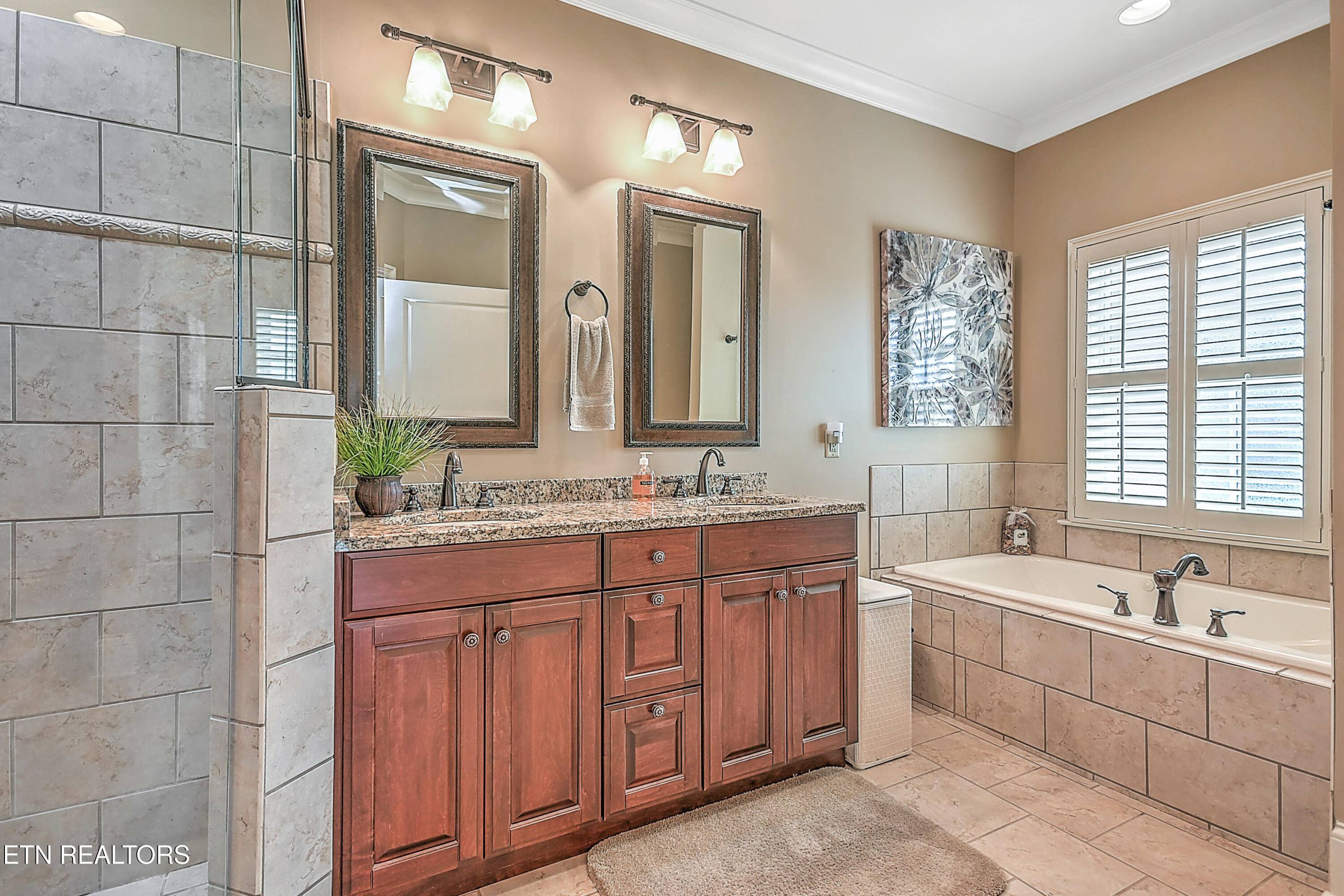 Bristol, TN 37620,351 Monroe Pvt DR