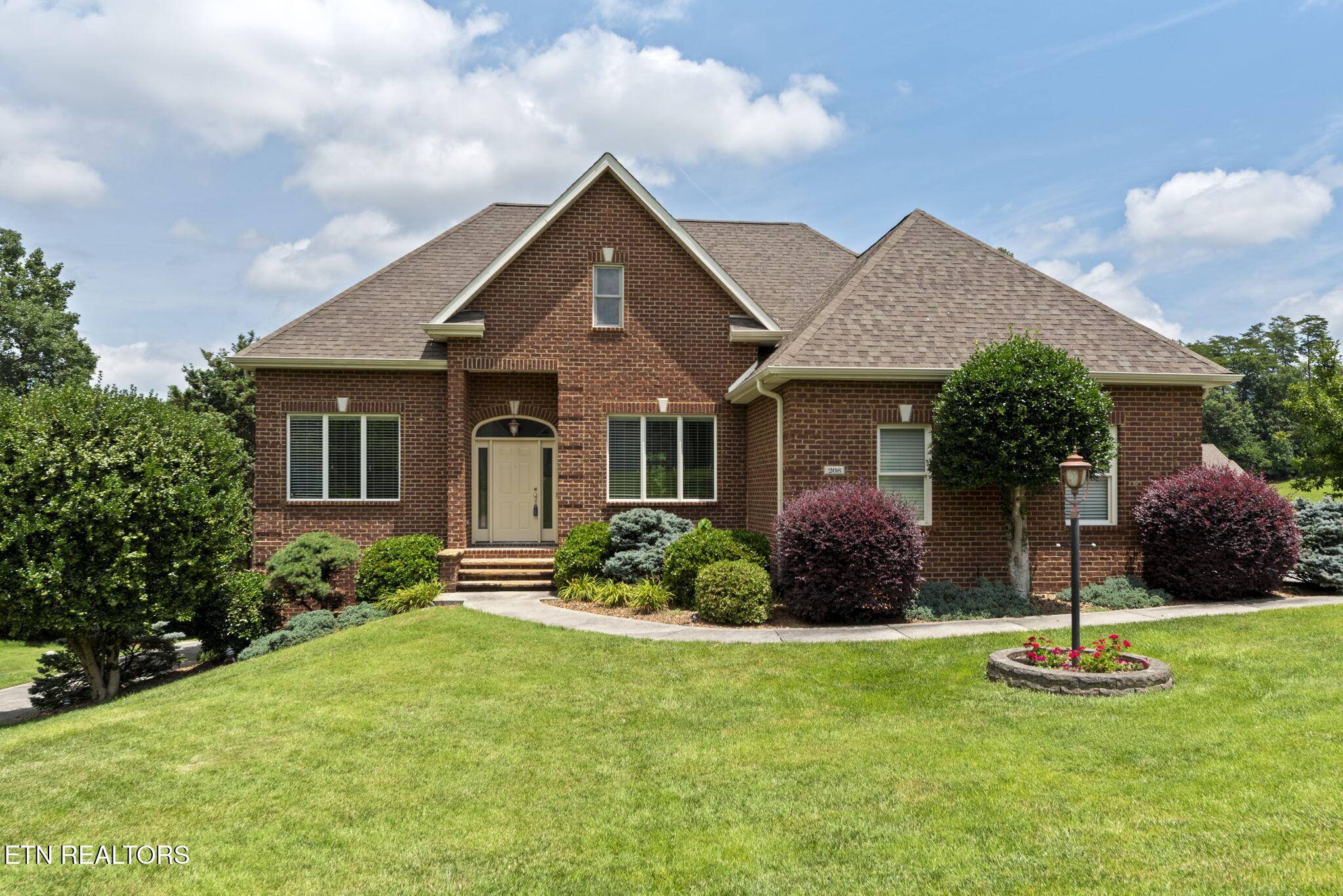 Kingston, TN 37763,208 High Pointe Village WAY