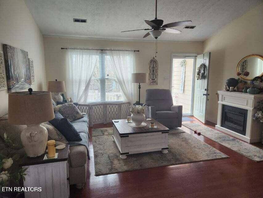 Knoxville, TN 37921,6013 Woodbark TRCE