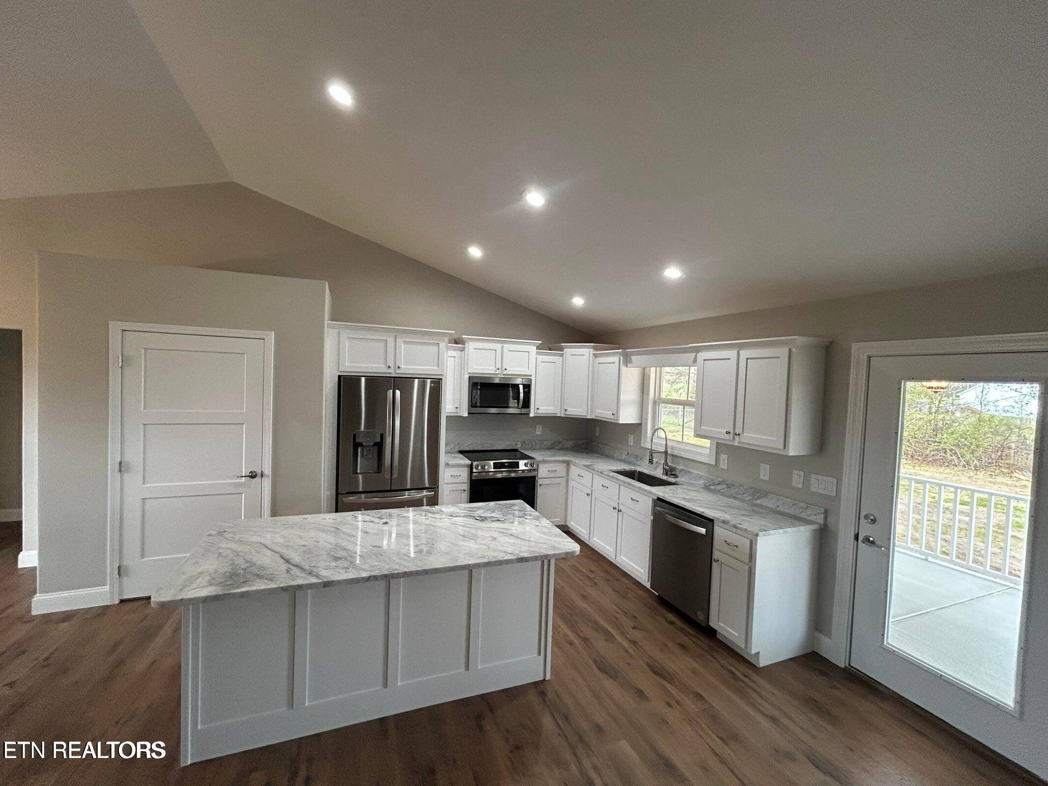 Crossville, TN 38571,906 Colby CIR