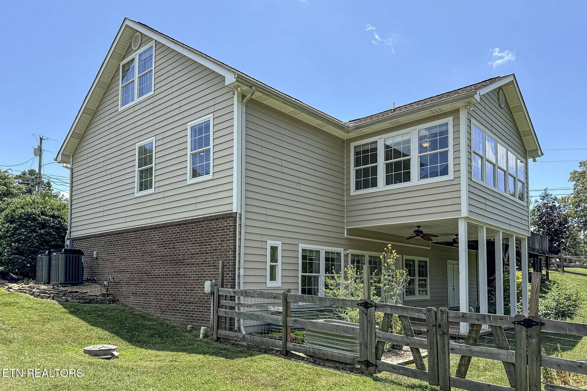 Dandridge, TN 37725,618 Laurie Leigh Ln DR