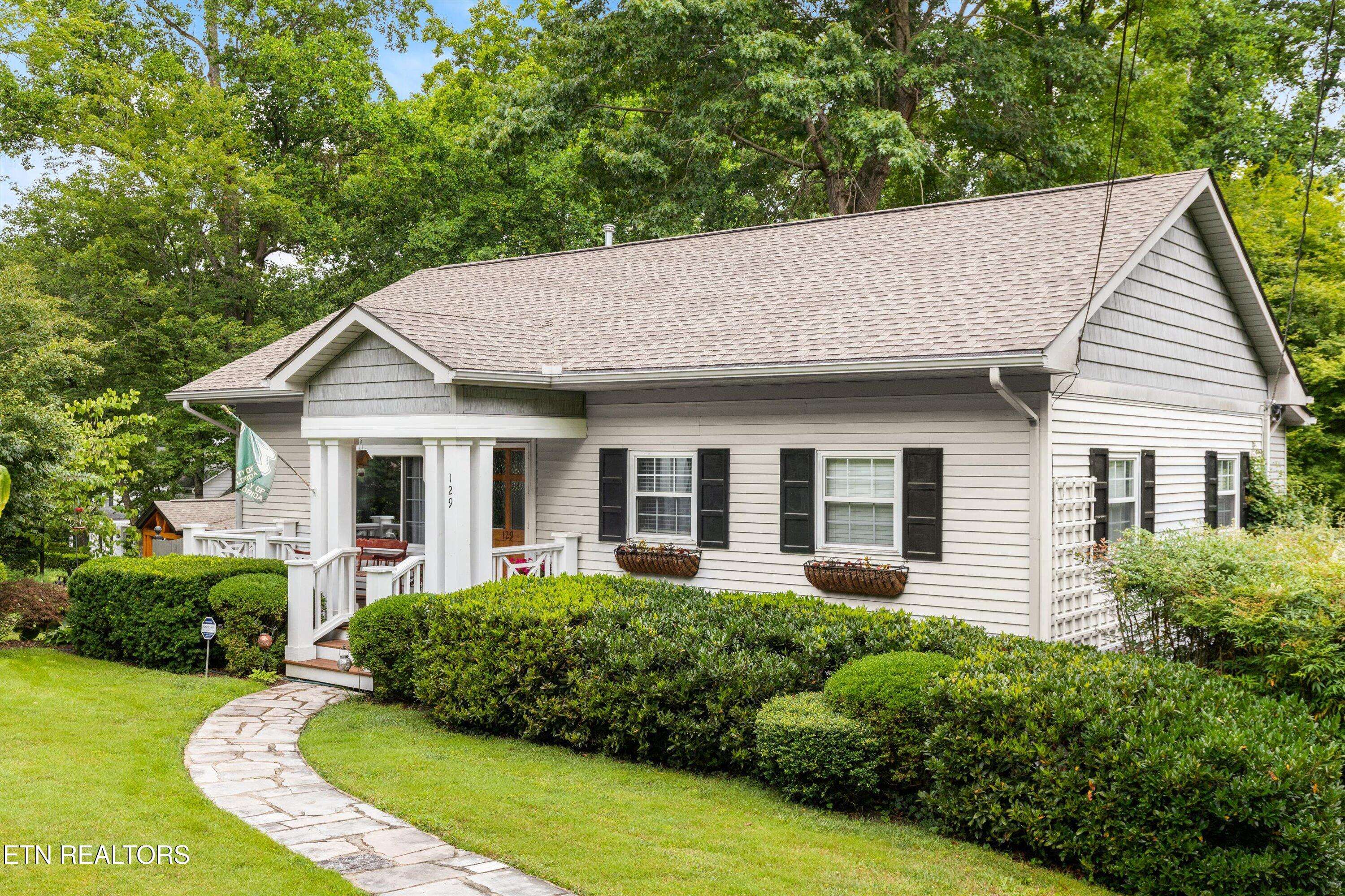 Knoxville, TN 37919,129 Tobler LN