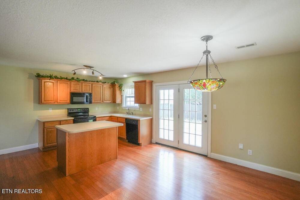 Maryville, TN 37801,1117 Worthington Blvd