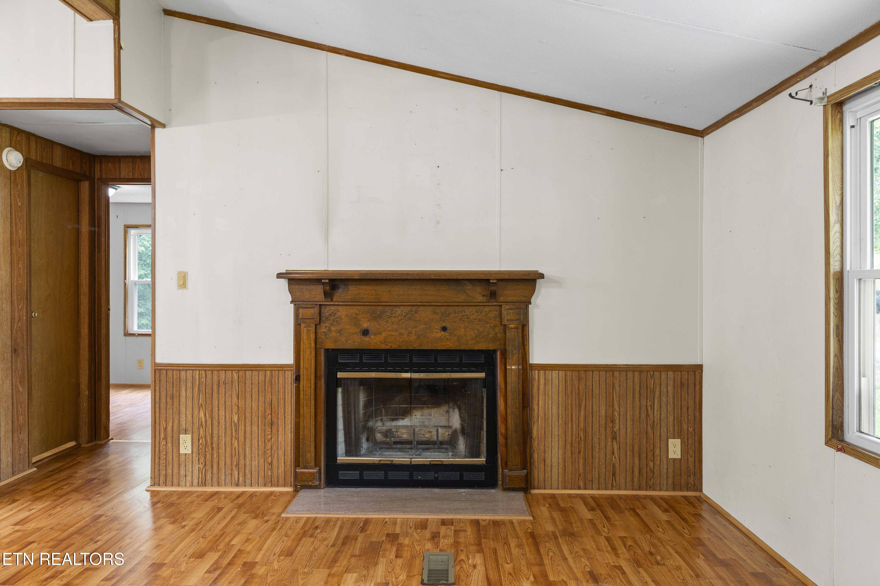 Lafollette, TN 37766,167 Mynatt LN