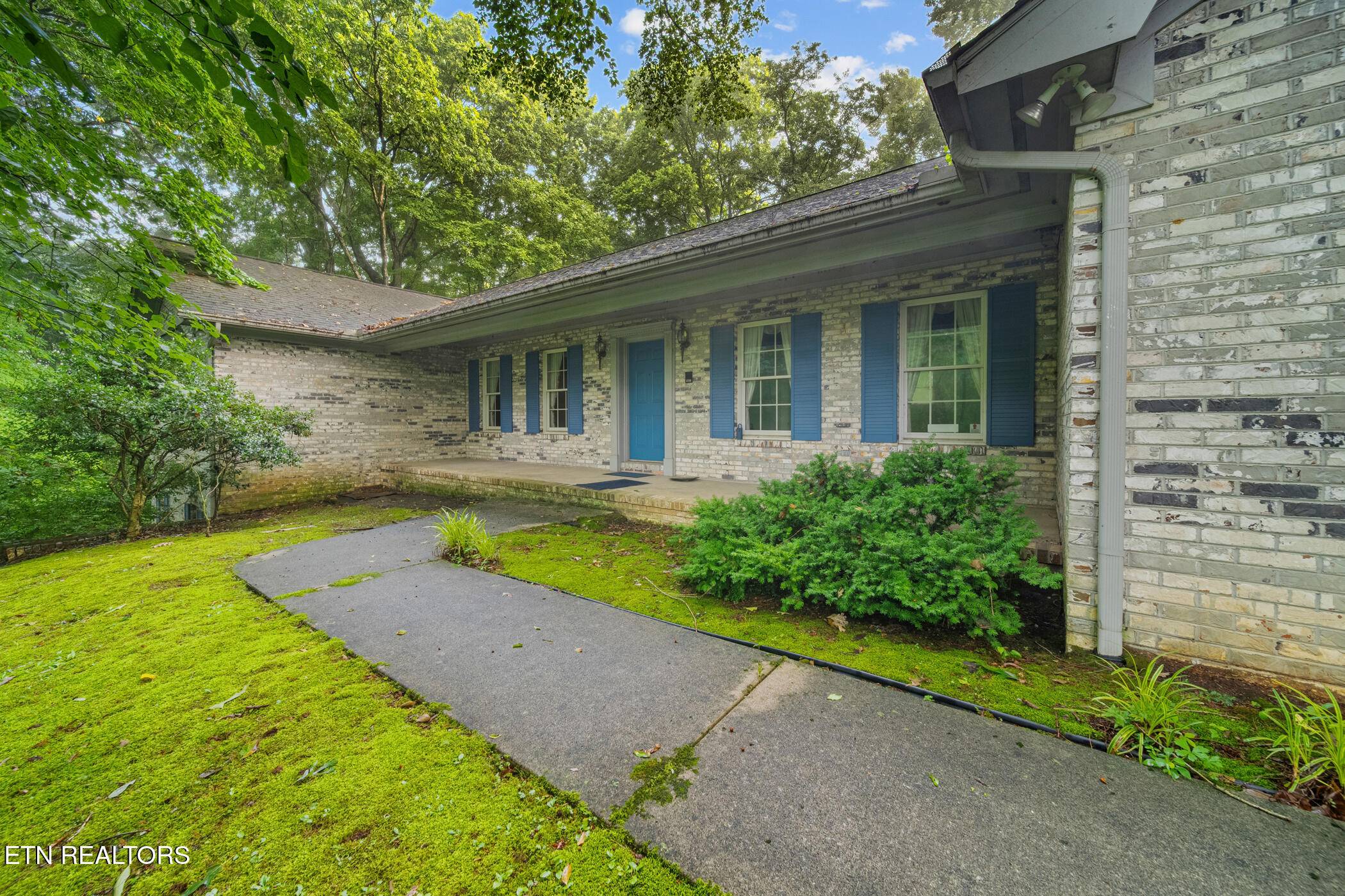 Knoxville, TN 37924,6329 Mountain Laurel Rd