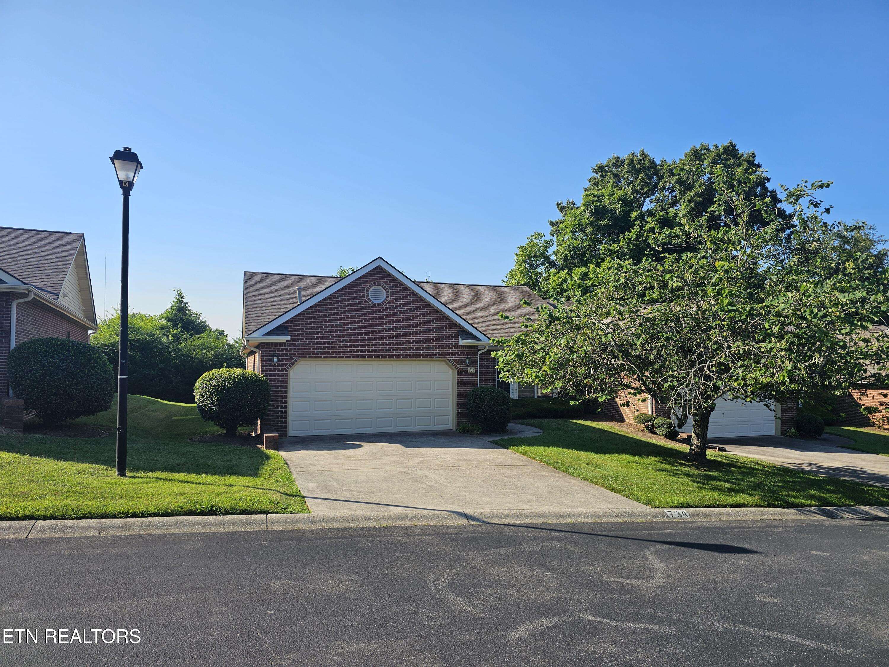 Knoxville, TN 37912,734 Sterchi Park WAY