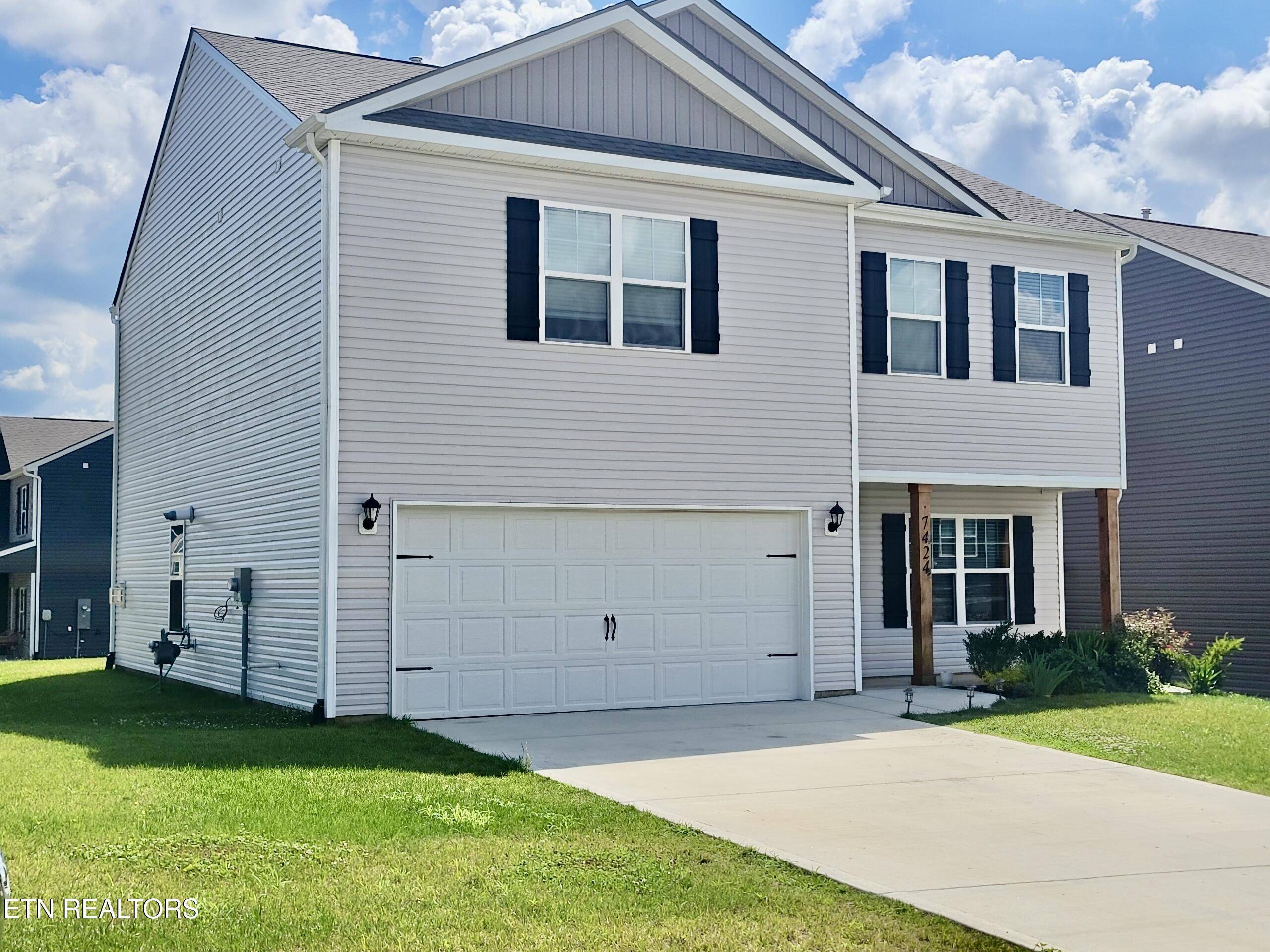 Knoxville, TN 37931,7424 Grey Flannel LN