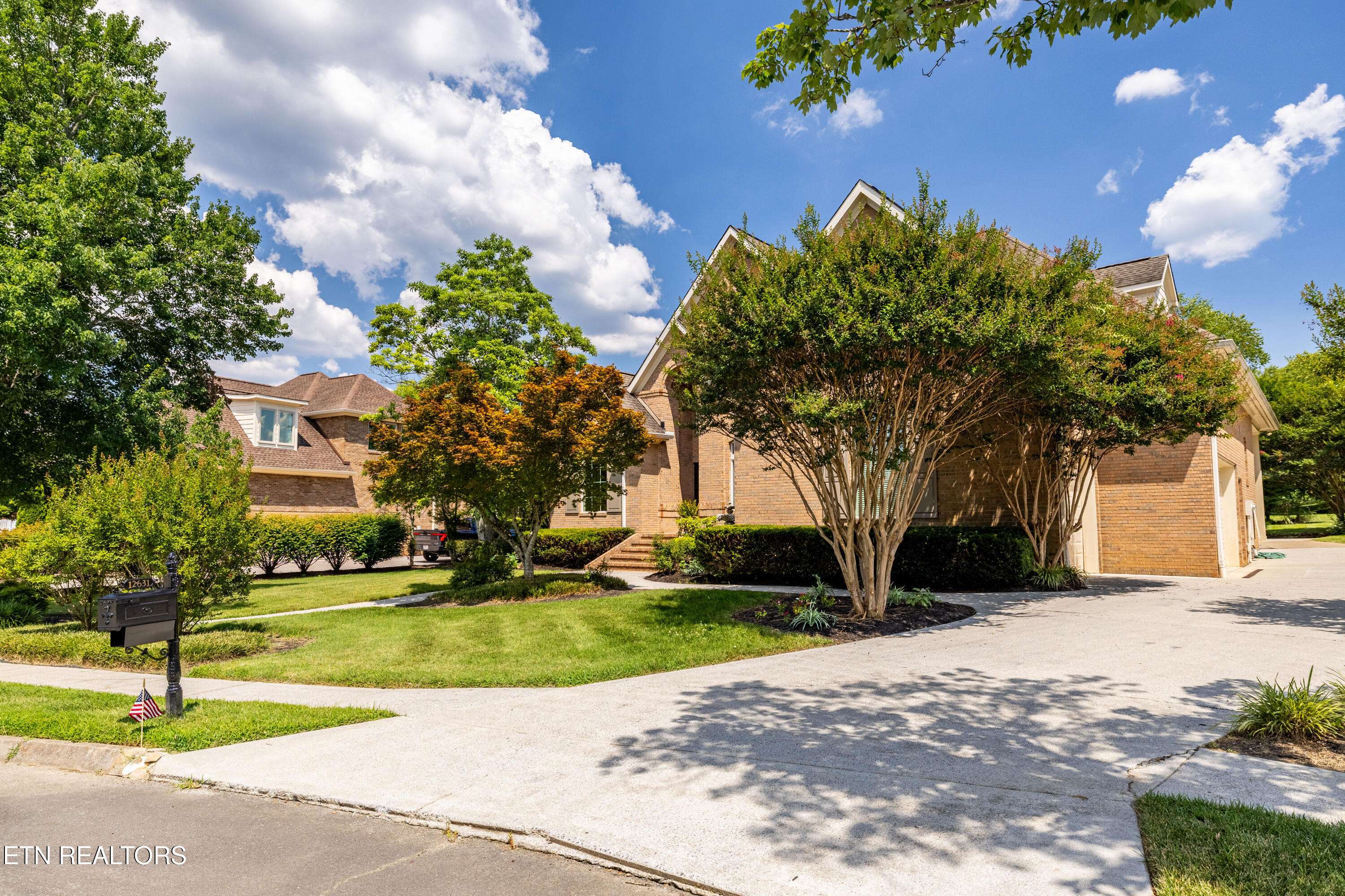 Knoxville, TN 37922,12631 Barnstable LN