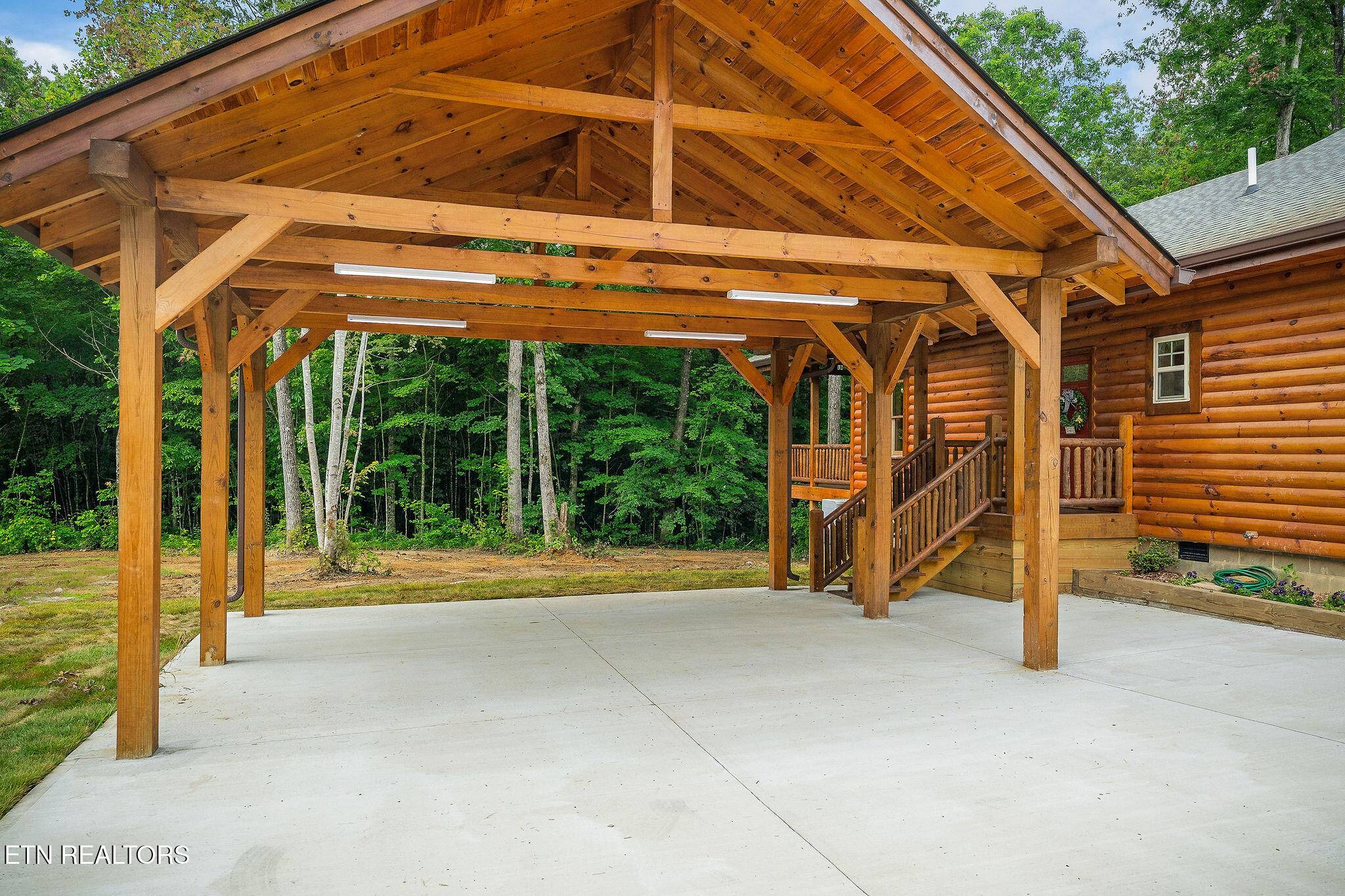 Jamestown, TN 38556,106 Raccoon Ln LN